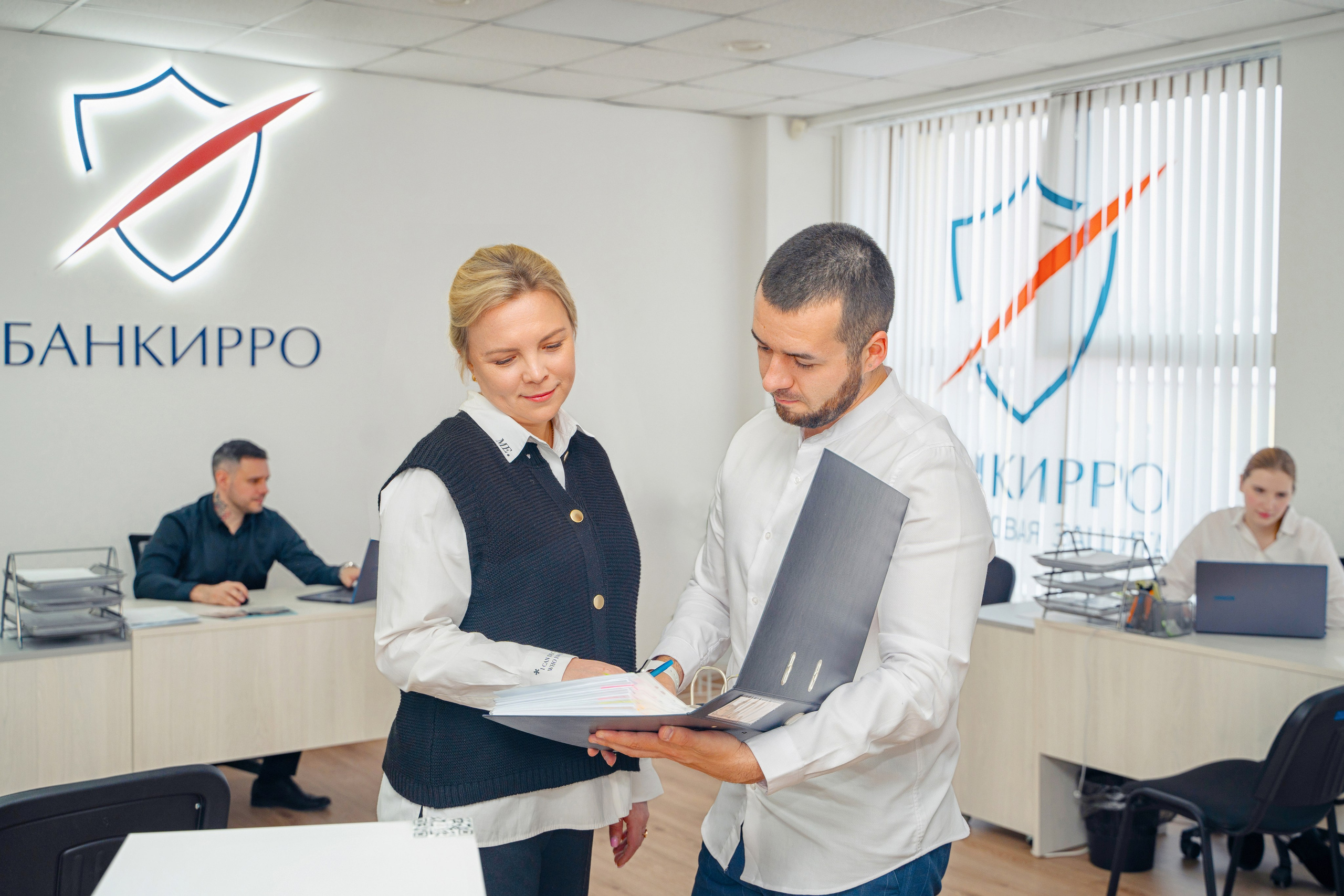 Корпоративная съёмка, деловая съёмка. Оксана Холкина, фотограф в г. Омске