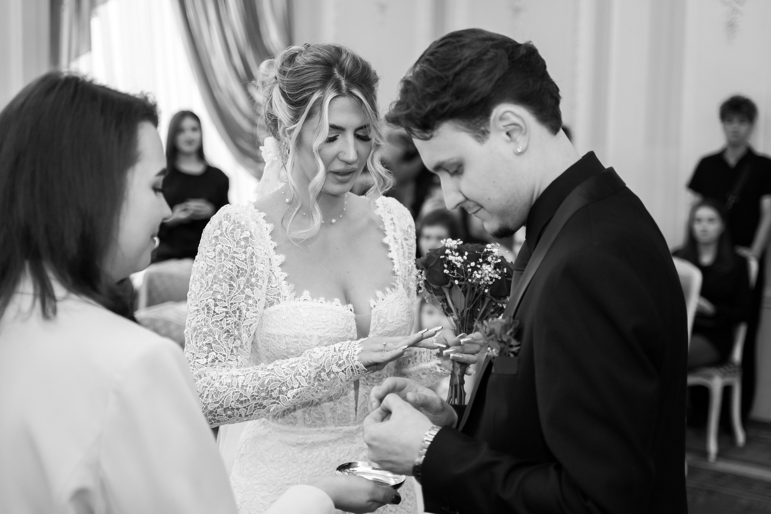 Влад и Настя. Анонс фотосъемки в черно-белых кадрах. Professional photoartist in St. Petersburg (wedding, reportage, portrait, model book, love story) Alexander Shvedov