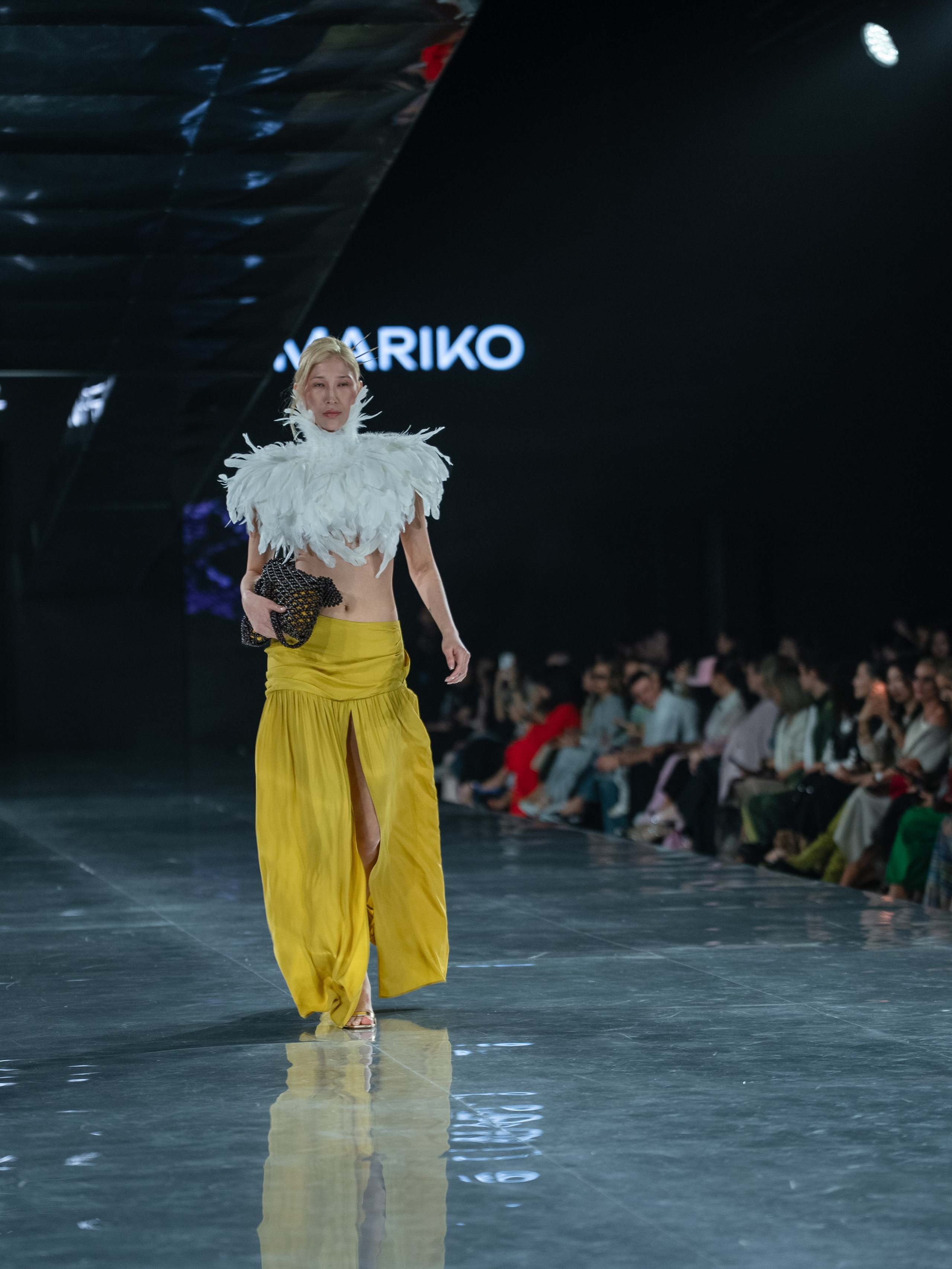 Visa Fashion Week Pre-Fall Mariko. Сайт Алматинского НЮ АРТ, будуар и фэшн фотографа Дениса Карпенко