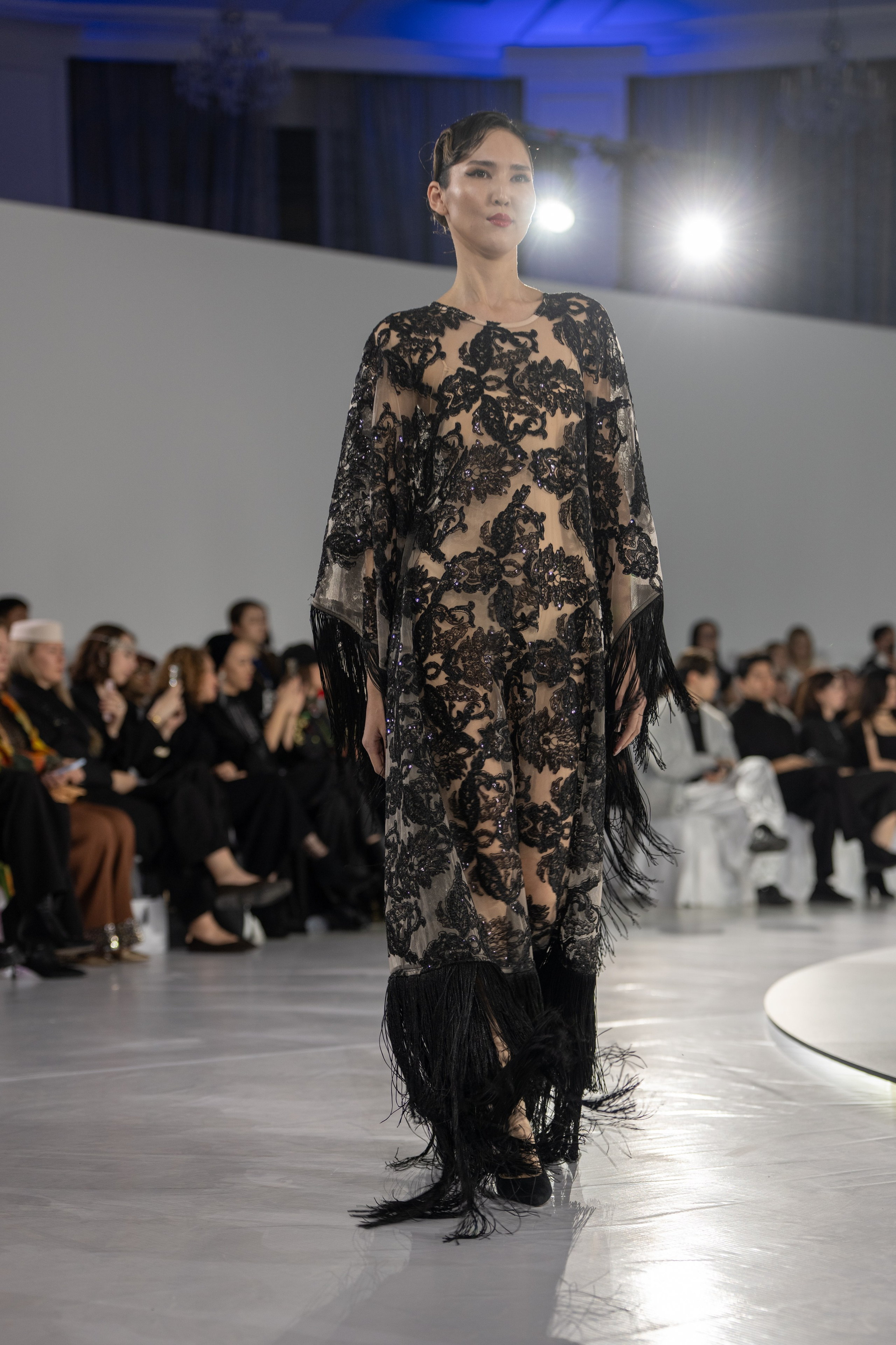 Naiyl Baikuchukov. Сайт Алматинского НЮ АРТ, будуар и фэшн фотографа Дениса Карпенко