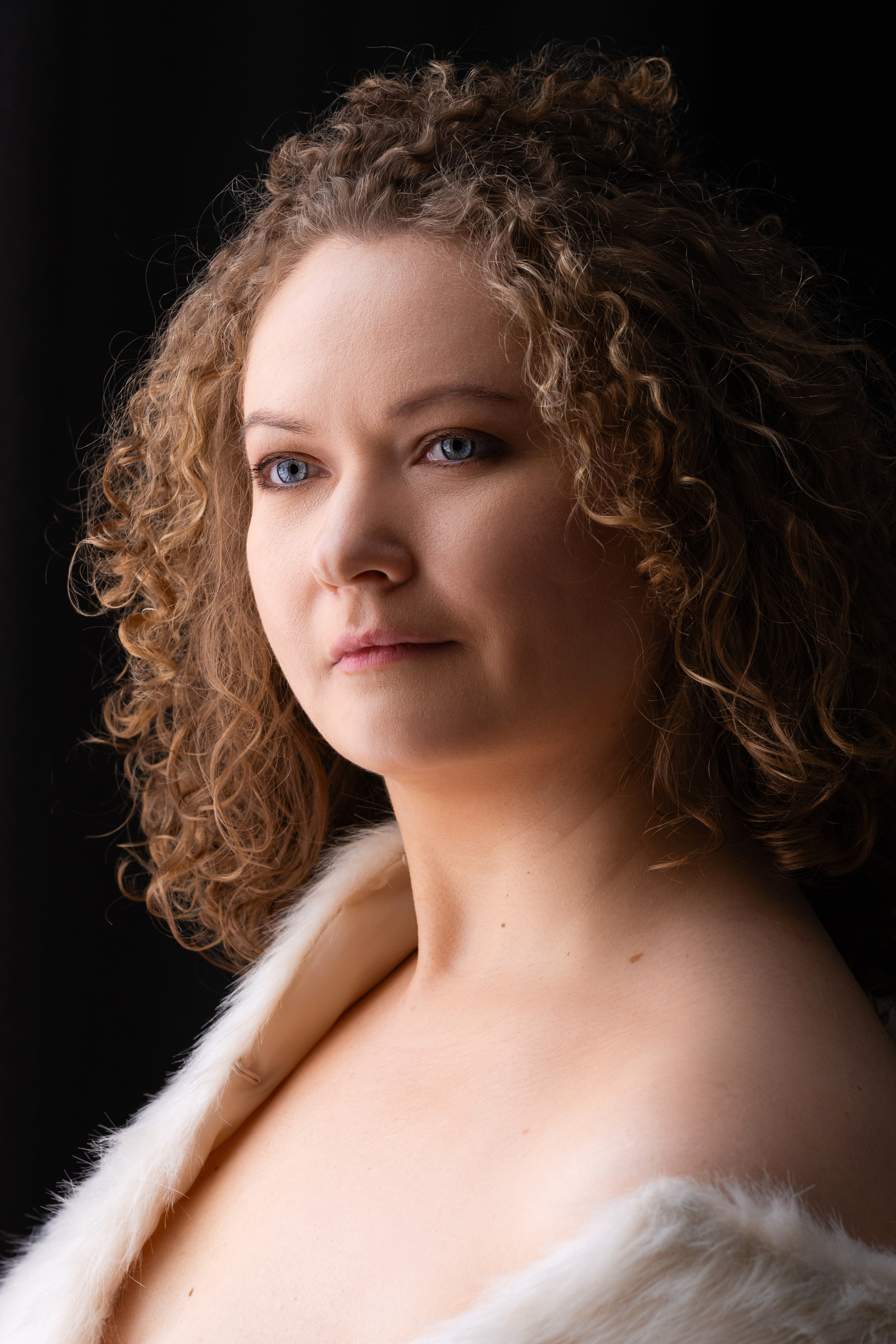 Анна. Задумчивая и прекрасная