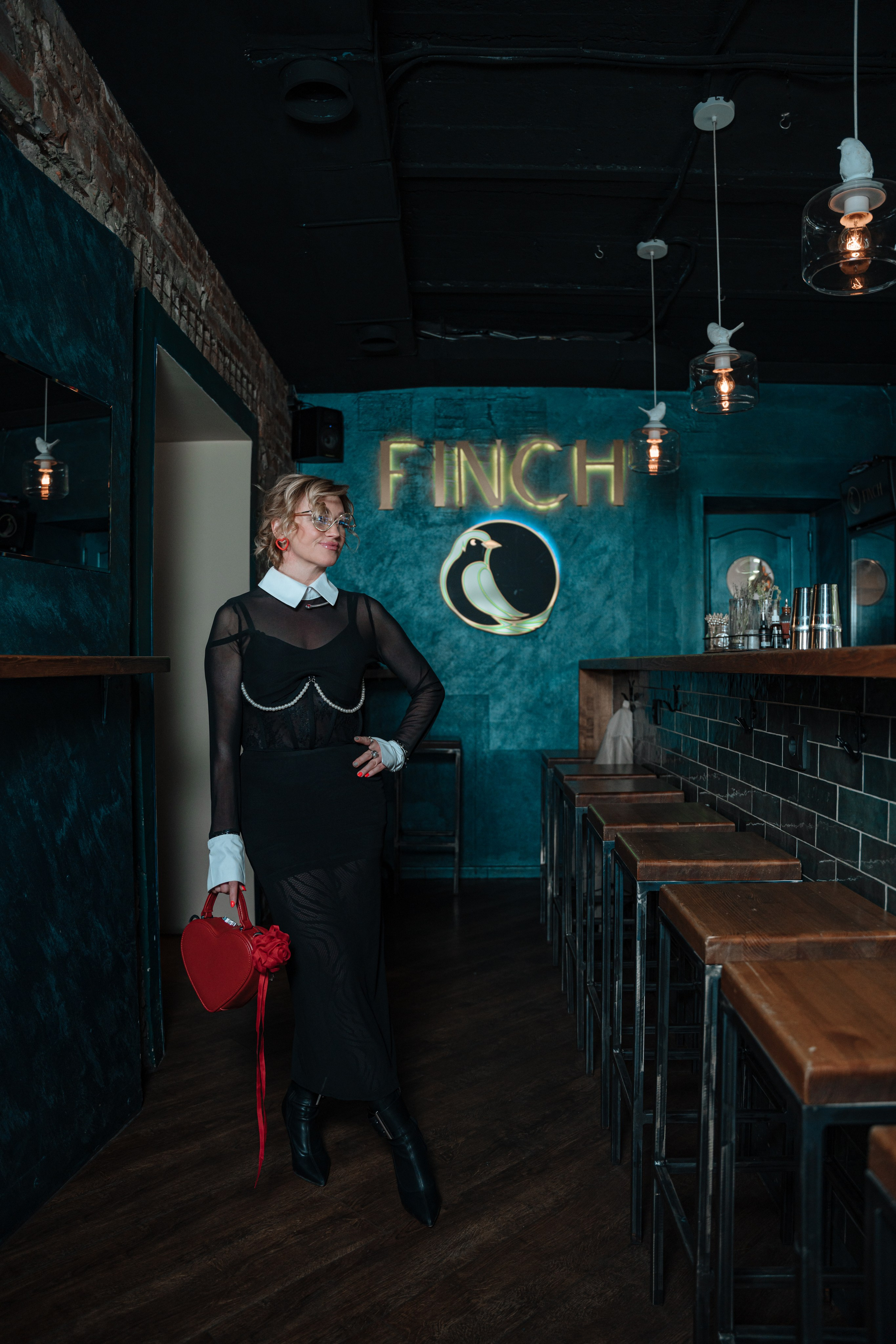 Мафия. Бар FINCH. ЖЕНСКИЙ КЛУБ LAXMI. Портретный фотограф в Санкт-Петербурге Дмитриева Наталия