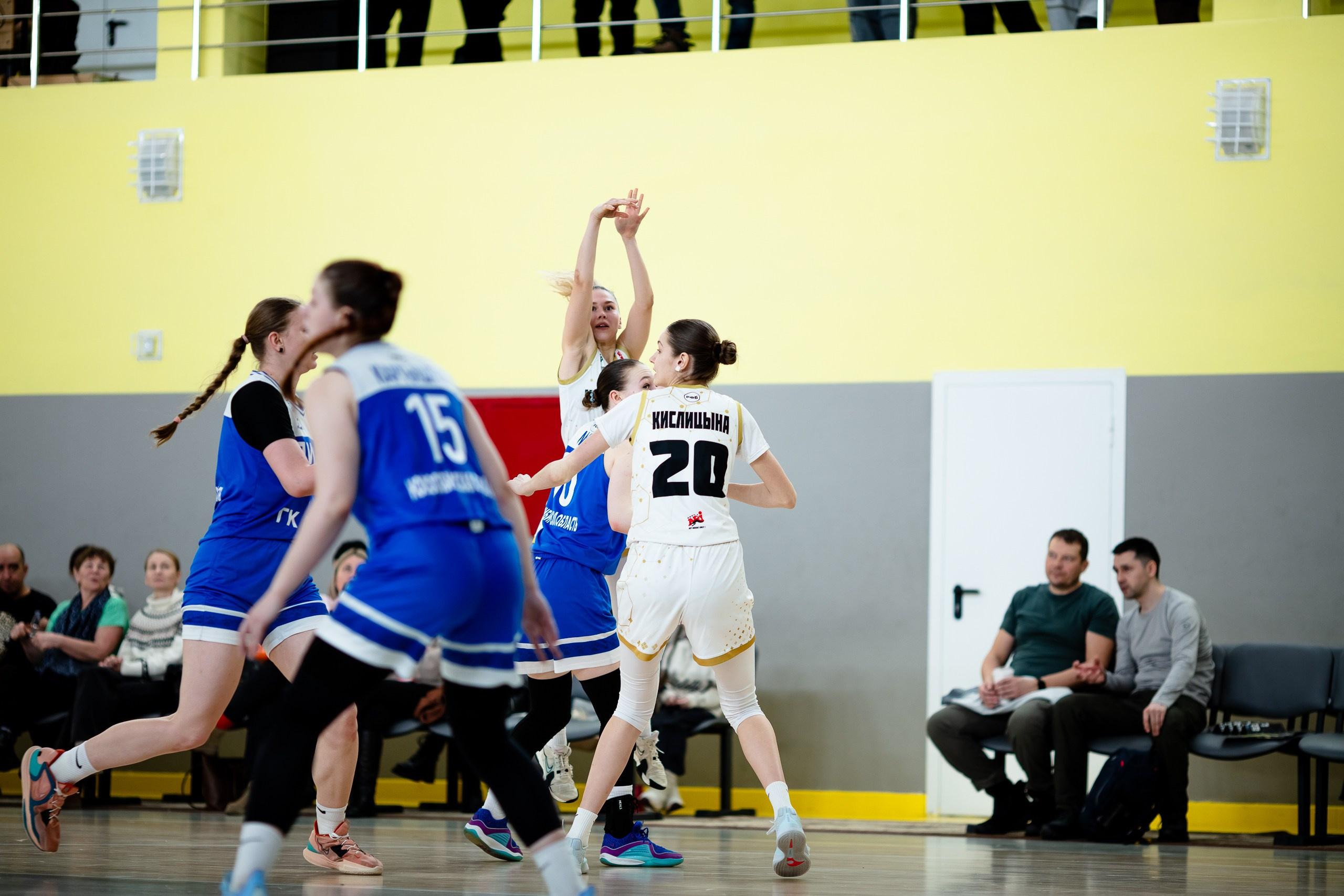 ЧГУ-Атланта — Динамо / 1 игра. Фотография