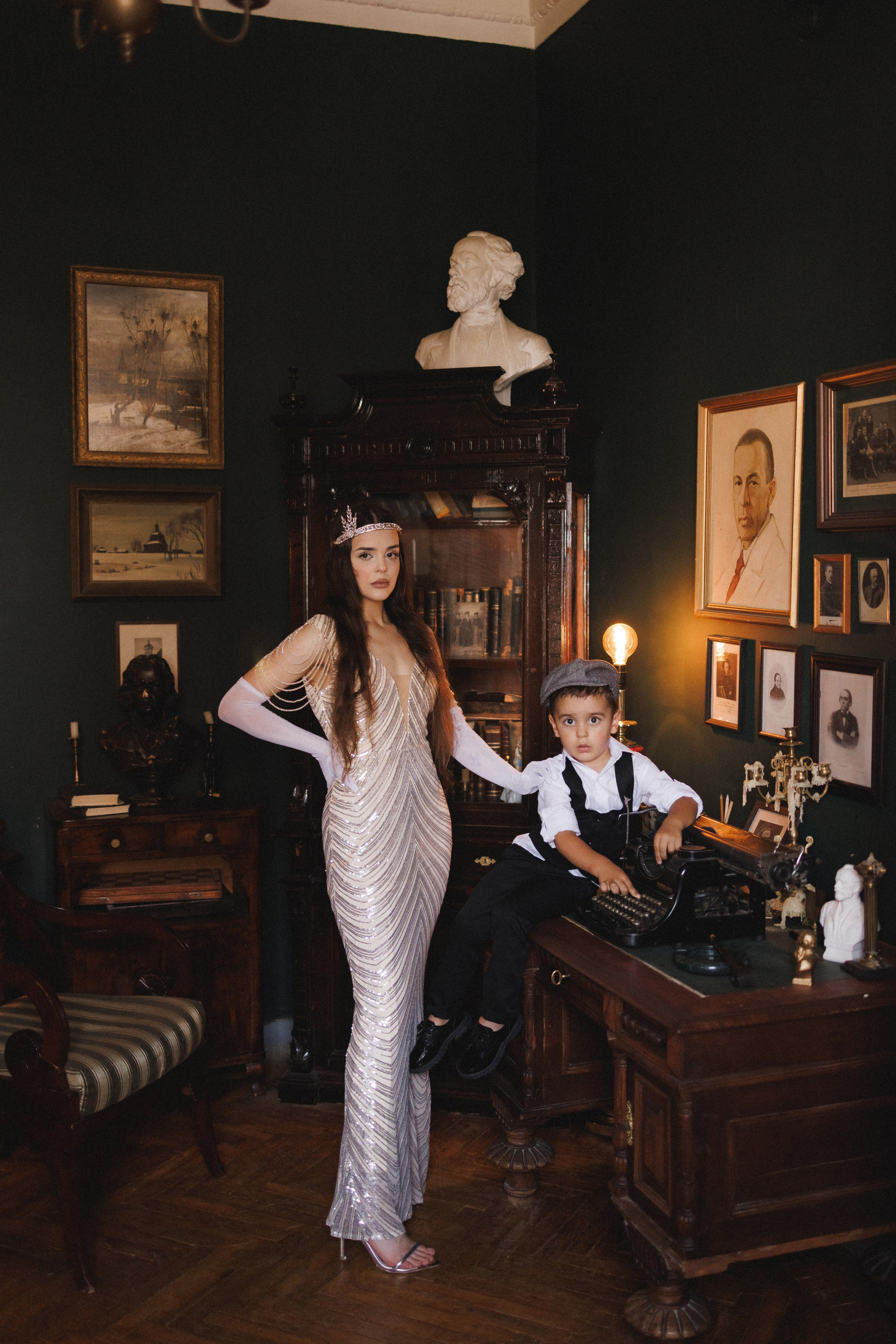 Семейная фотосессия в ретро стиле, фотостудия «Ретроград», город Краснодар. Семейный и детский фотограф в Краснодаре Анна Трашкова