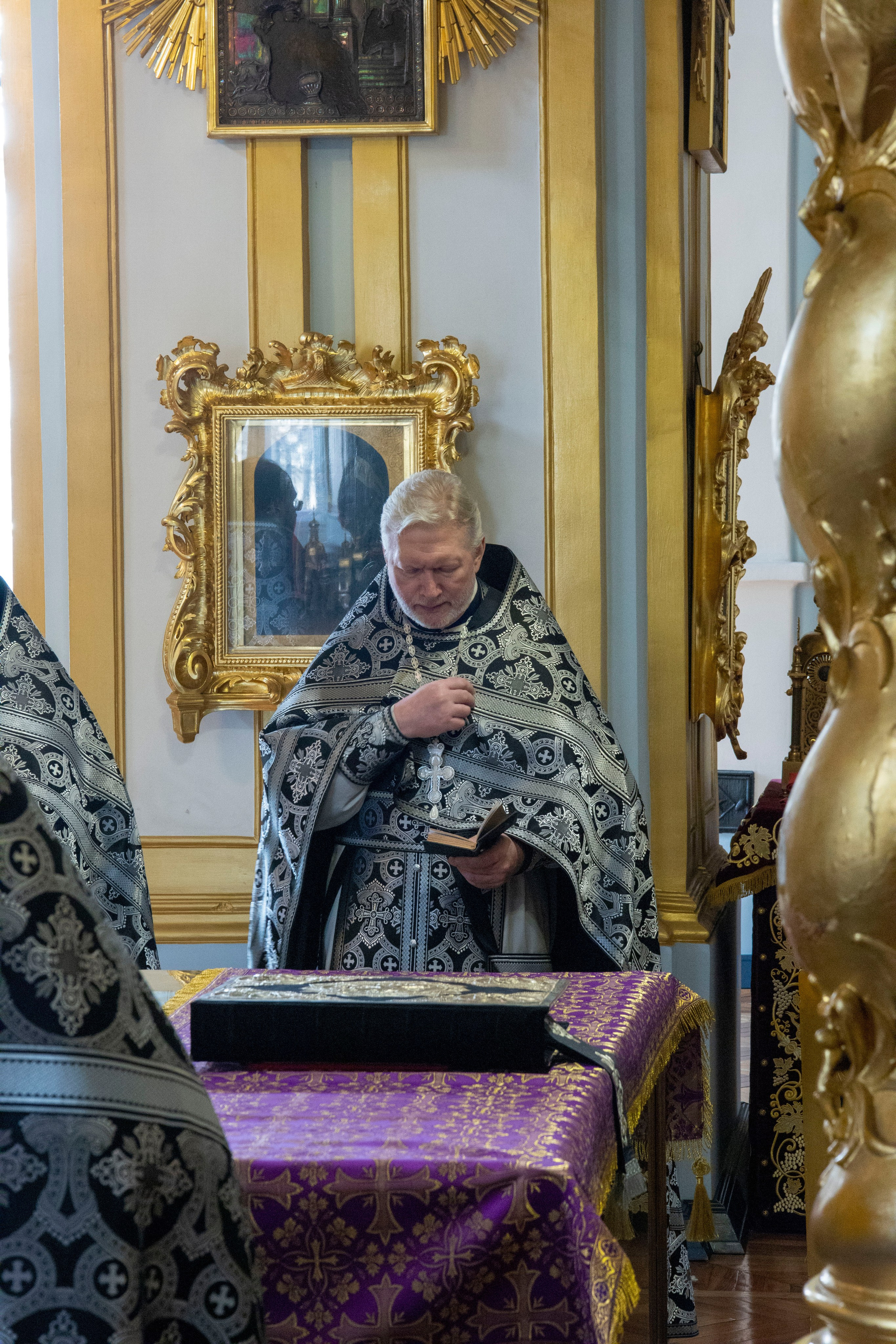 ВЕЛИКАЯ СУББОТА. НИКОЛО-БОГОЯВЛЕНСКИЙ МОРСКОЙ СОБОР