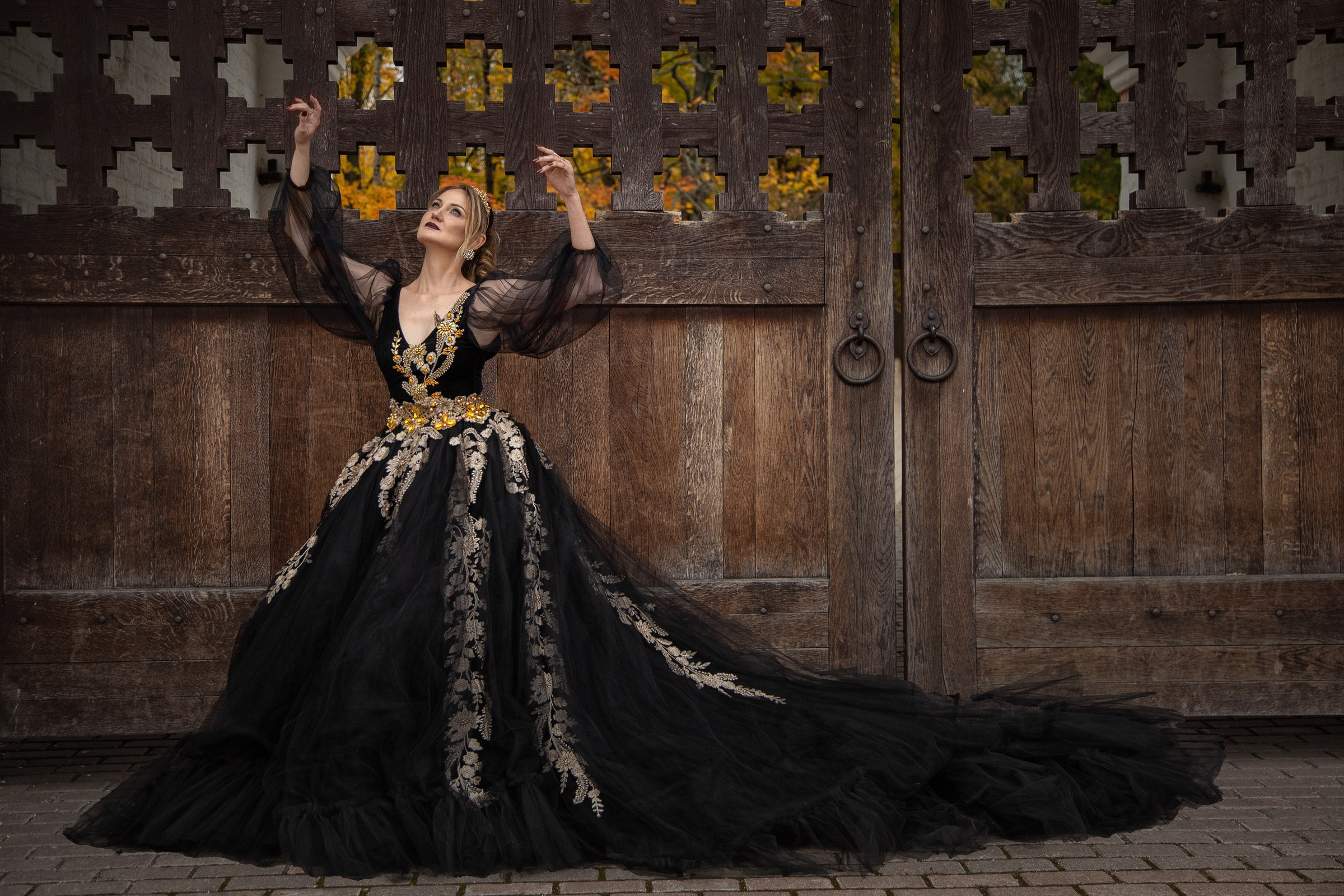 Женский портрет с лисой — необычная съемка с контактным животным | Фотограф Анна Татаурова. Фотограф Анна Татаурова | Авторская фотосъемка в Москве