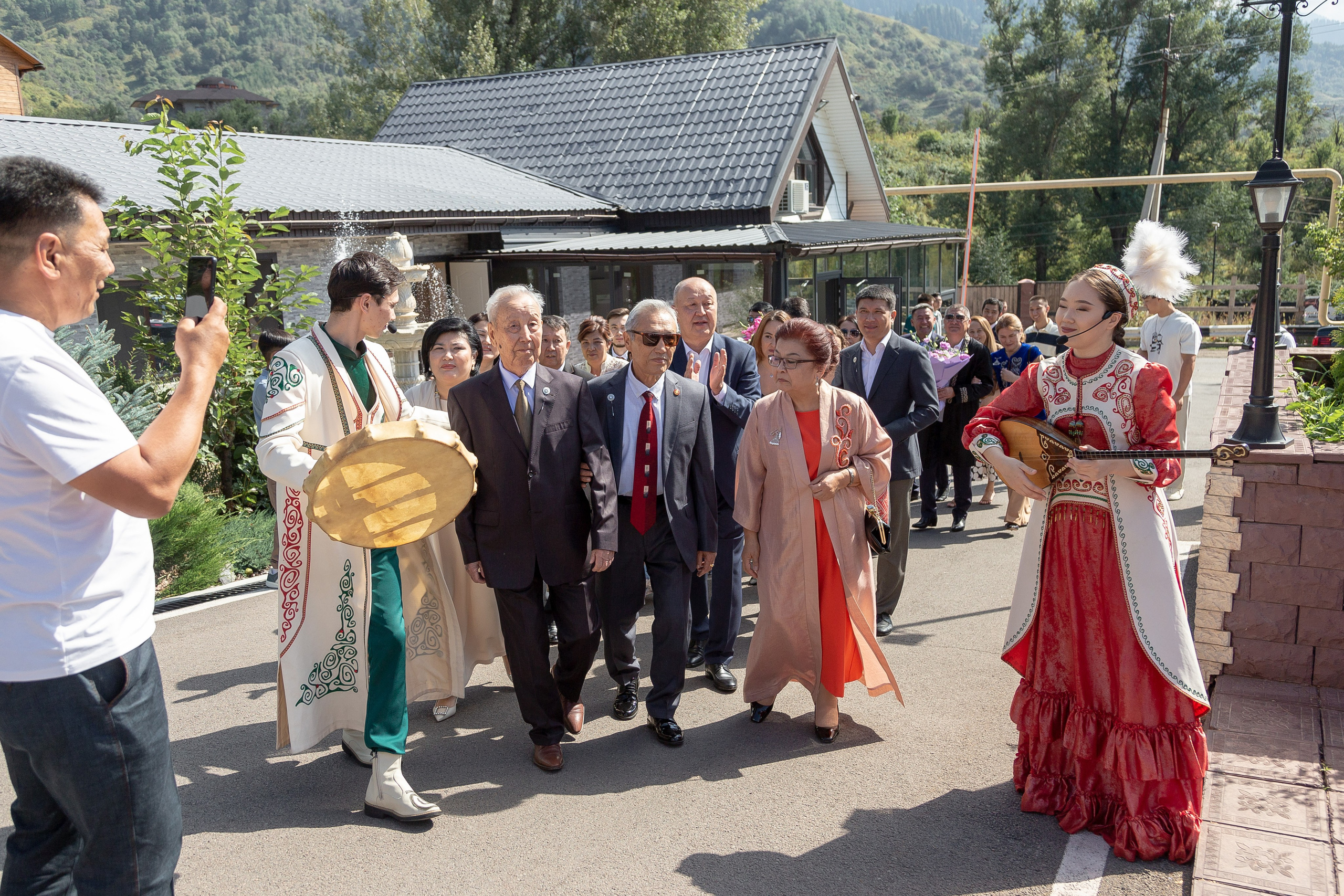 Кыз узату Ассель. Свадебный фотограф в Алматы Айгерим Верба