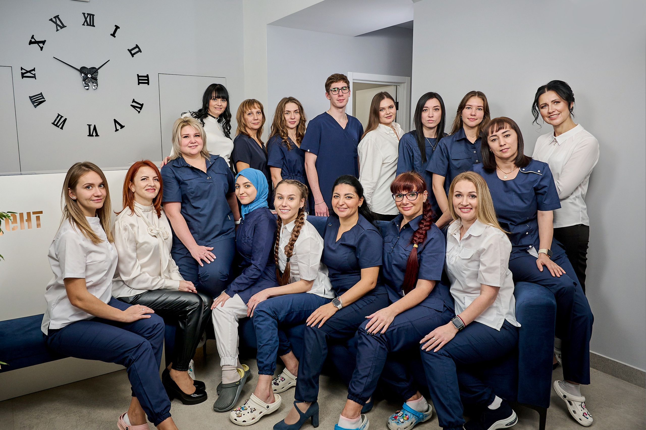 Бизнес-портрет, коллективы, профессии. Выпускные альбомы. Предметная и контент съёмка. Фотостудия Klass