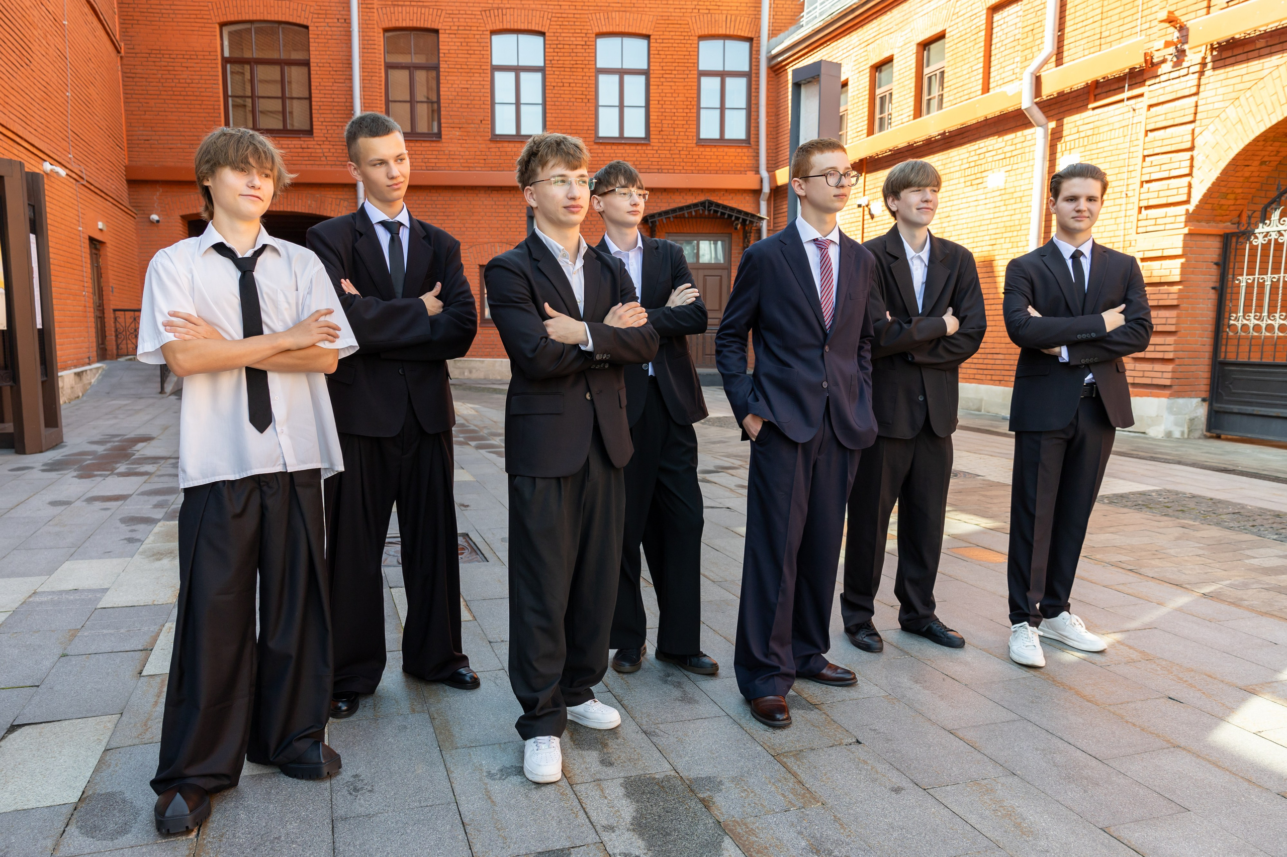 Школьная прогулка. Свадебная фотосъёмка в Москве, Туле