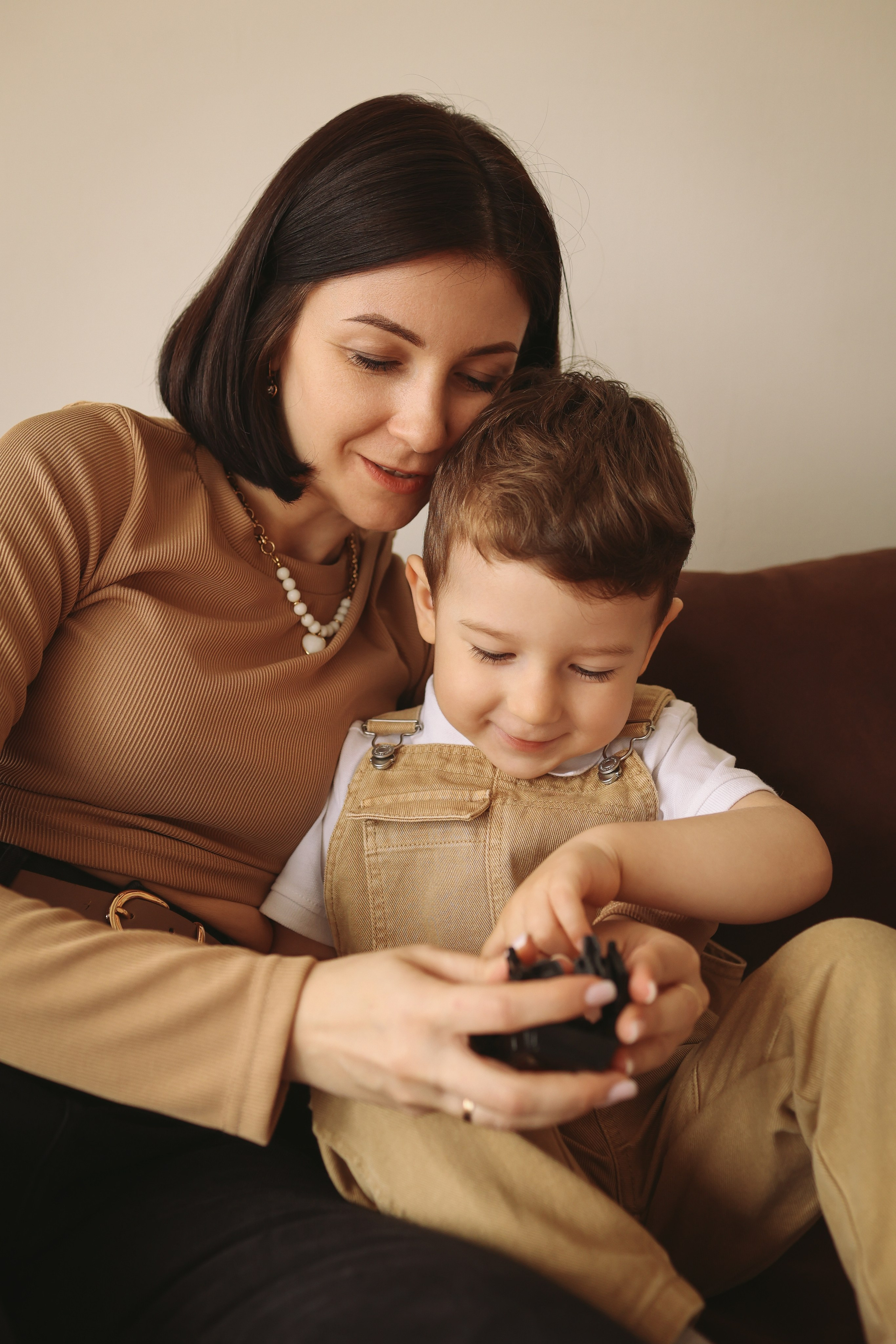 Семейная фотосессия в студии семейная фотосессия в Москве. Фотограф Владимир Москва