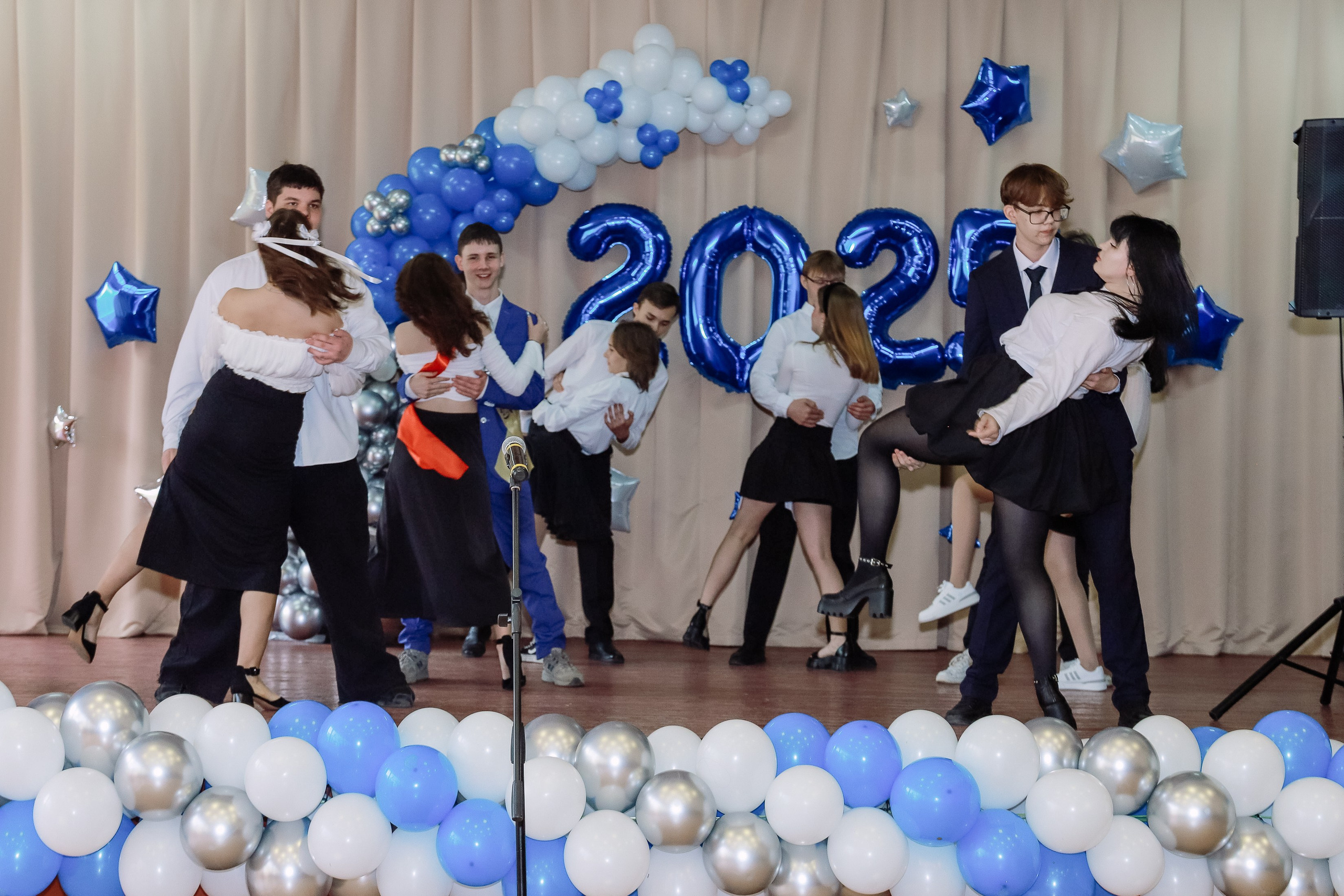 Последний звонок 9 кл № 26. Фотограф Юлия Мальцева