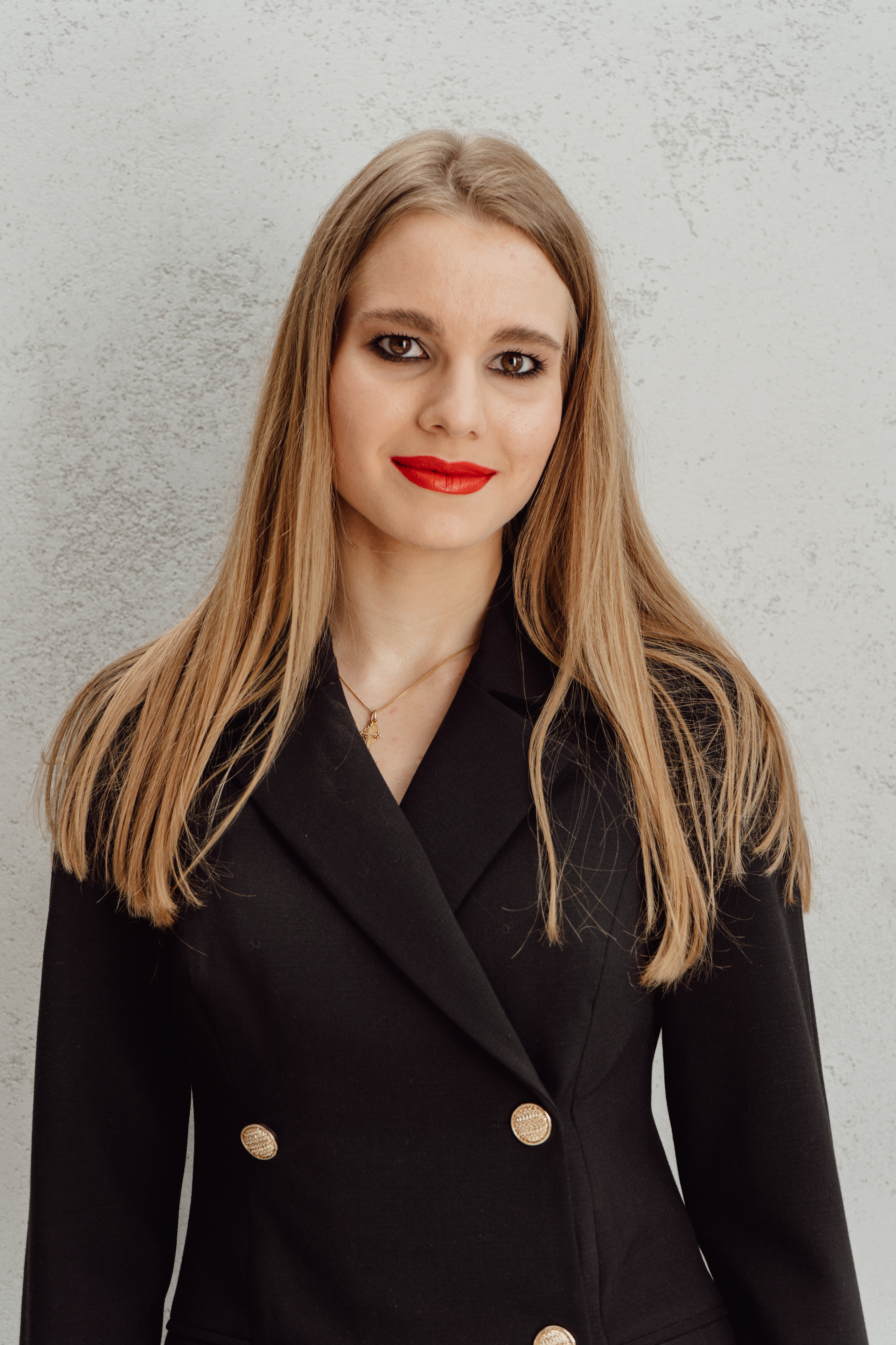 Индивидуальные кадры. Анастасия Попова — Fashion photographer