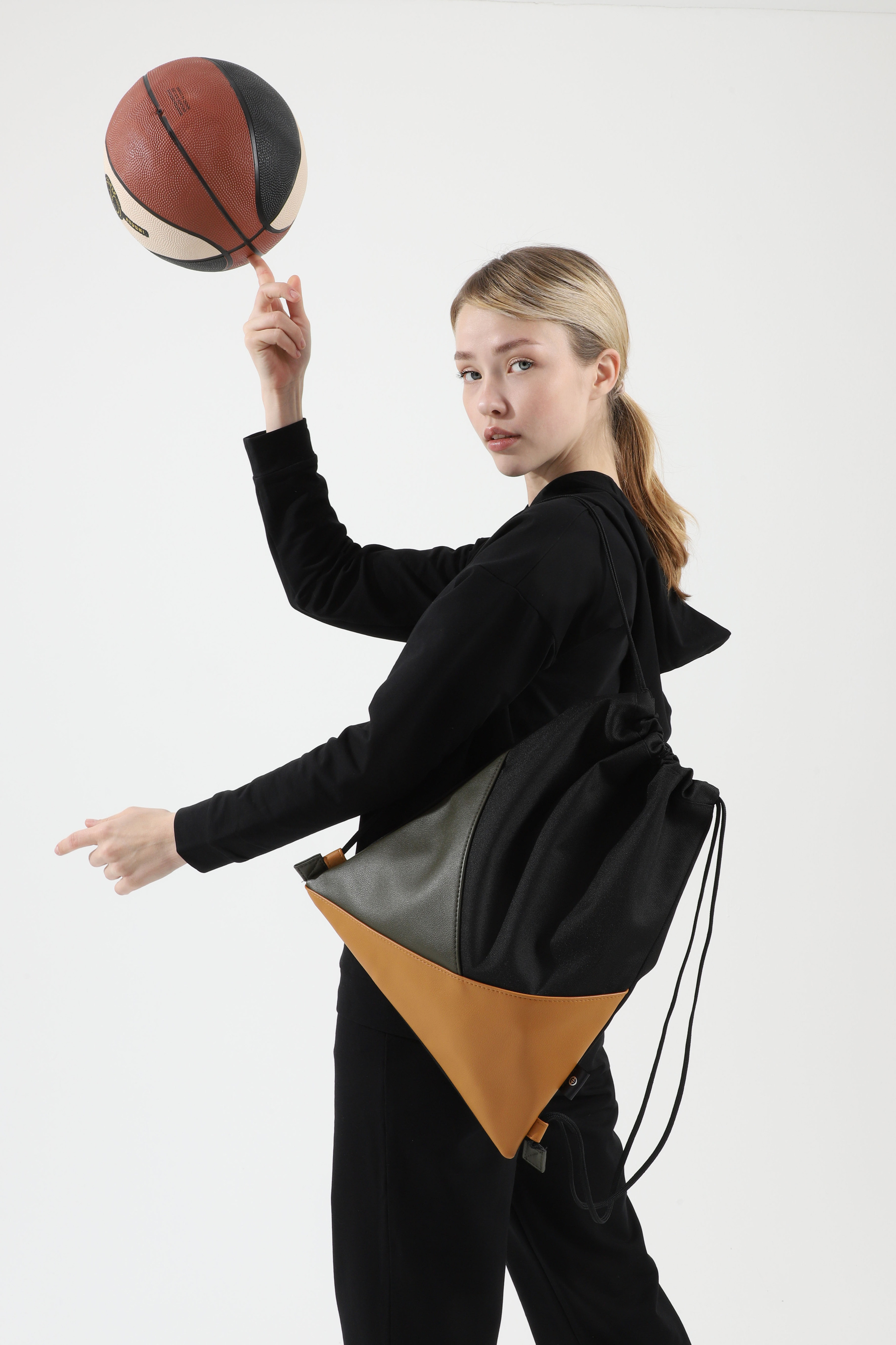 Съемка для каталога сумок TEXTURA. Анастасия Попова — Fashion photographer