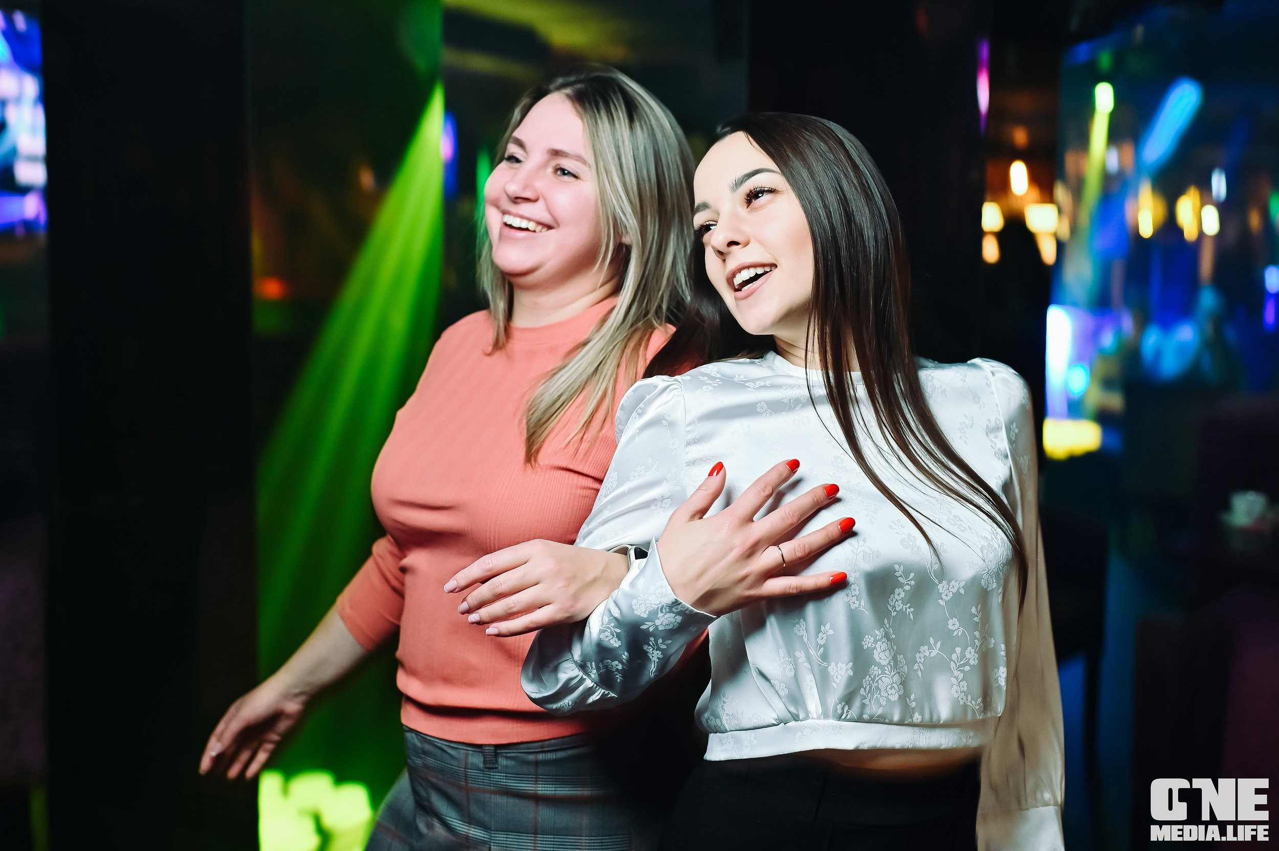 Фоторепортаж из караоке-клуба Эйфория. One Media Life: фоторепортажи, фотоотчеты с мероприятий и заведений