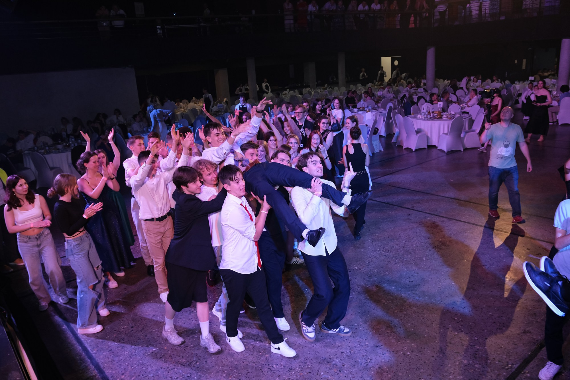 Выпускной альбом. Фото и видеосъемка