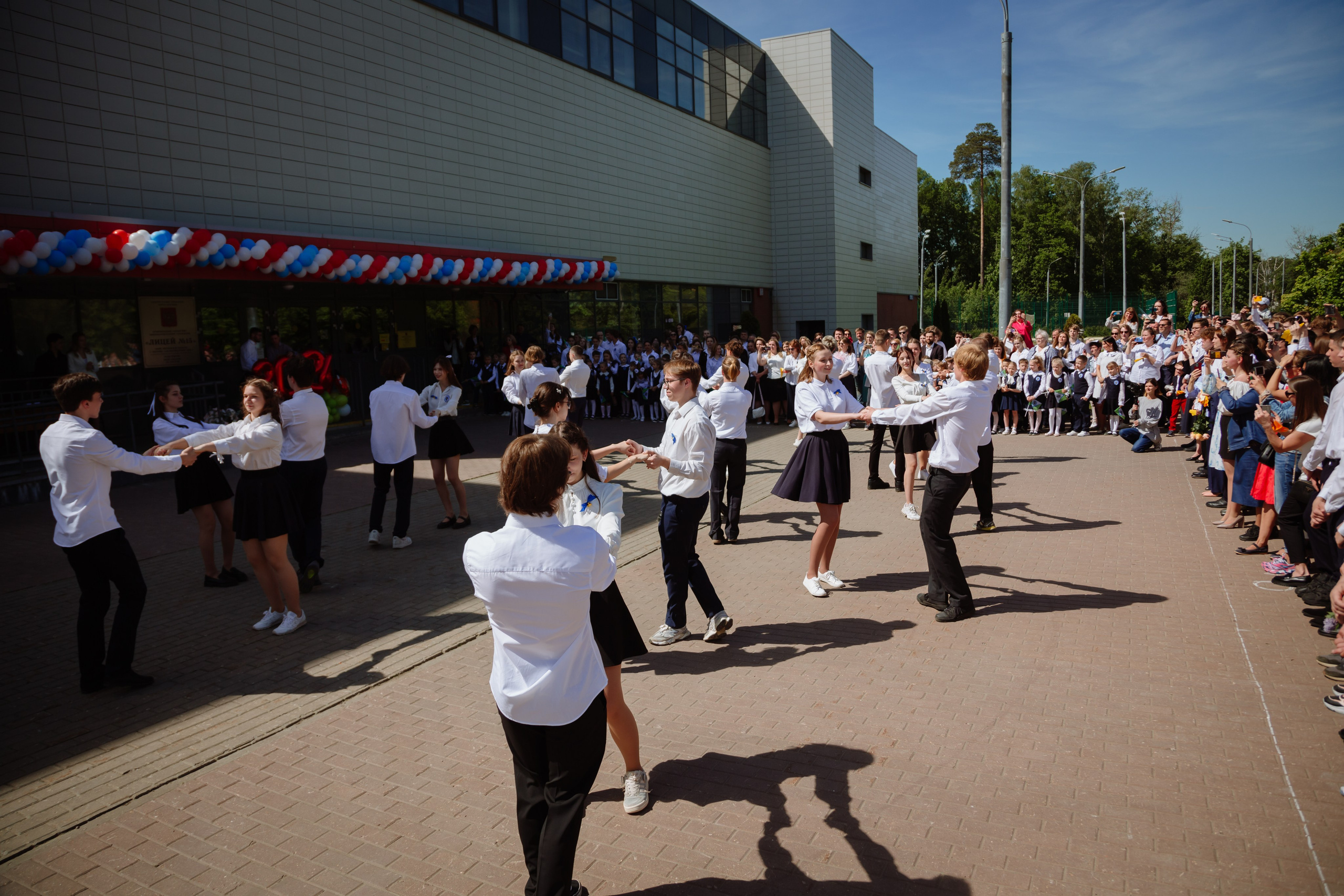 Последний звонок 2024 (2 часа фотосъемки). Профессиональный фотограф Надежда Антонова