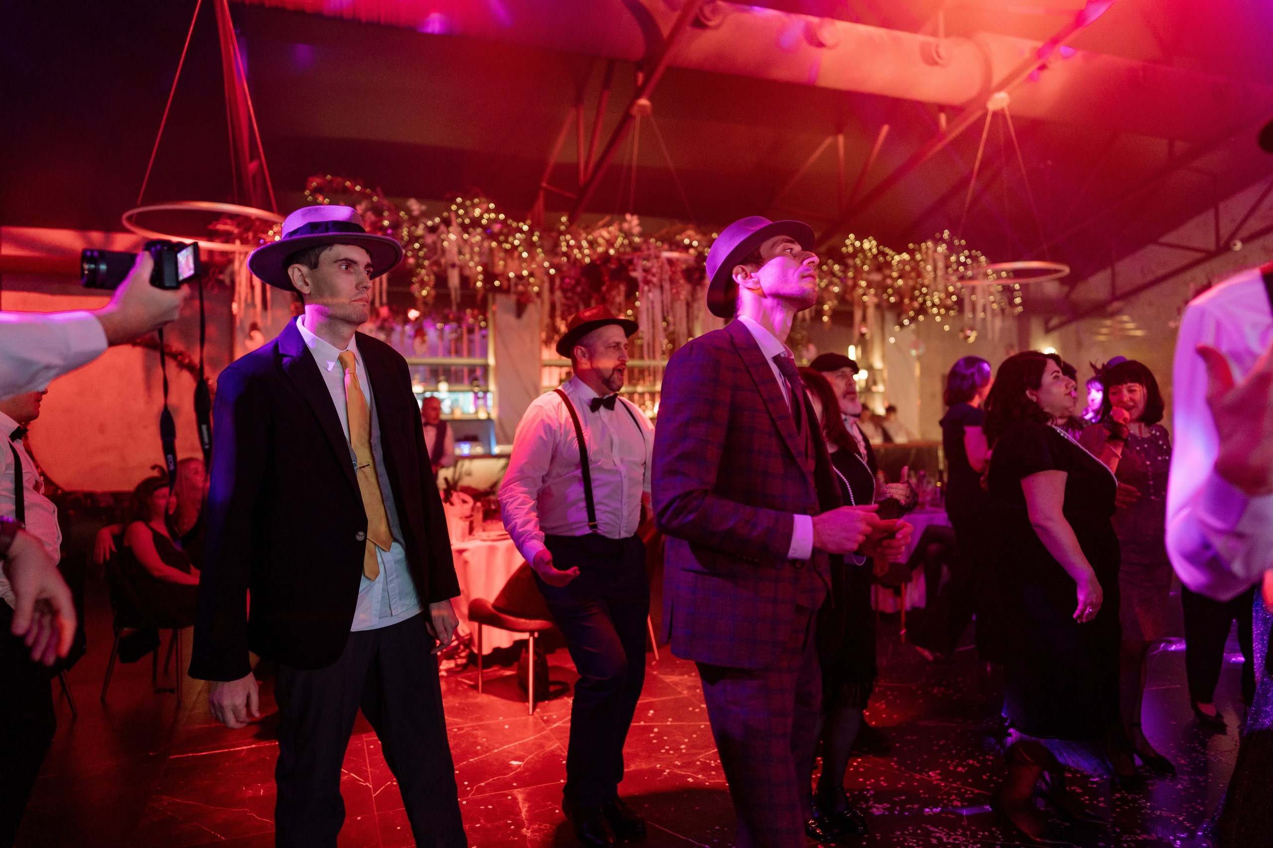 Альбион Тур