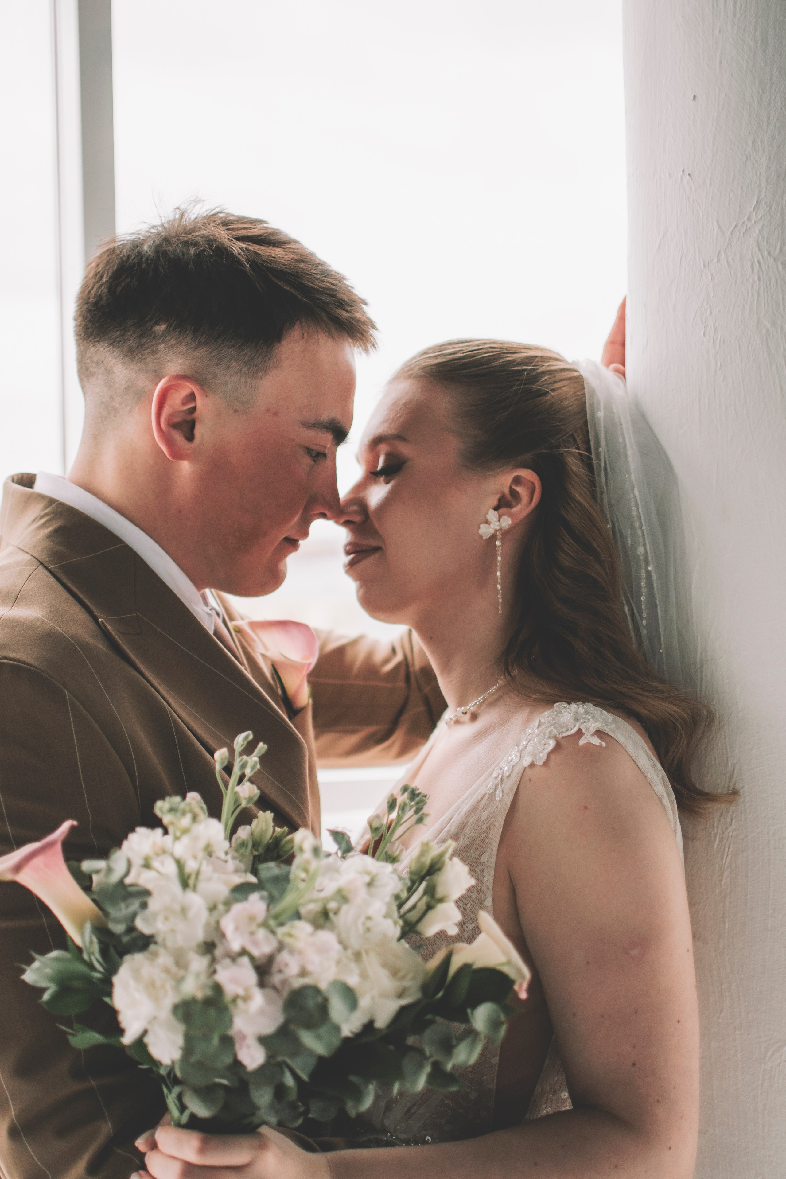 Альберт и Анастасия (Студийная фотосессия, роспись в ДК Нефтяник + фотосессия с гостями). Семейный и свадебный фотограф Губкинский и Ставрополь