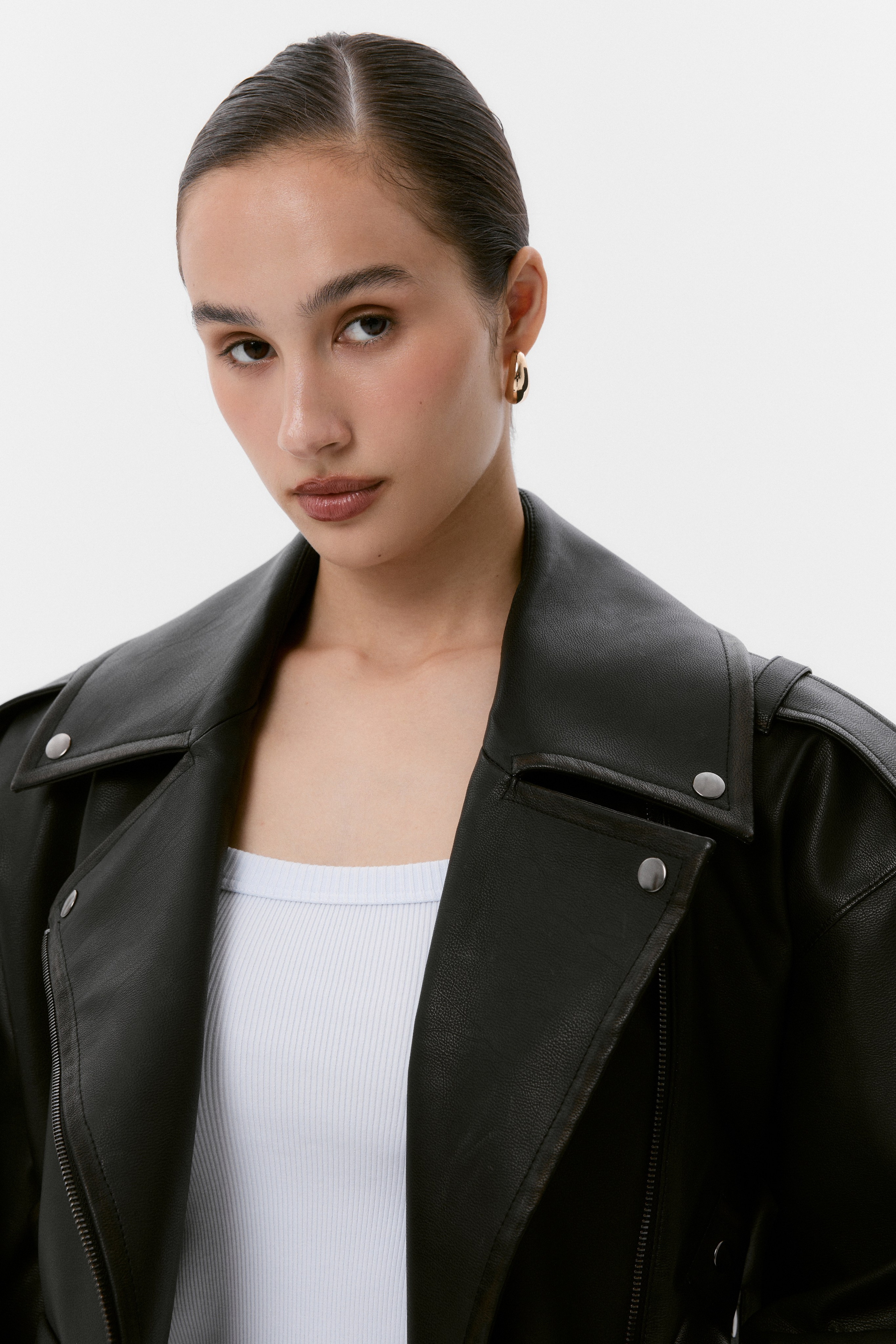 Анастасия Б. (175 см, 87/61/97)