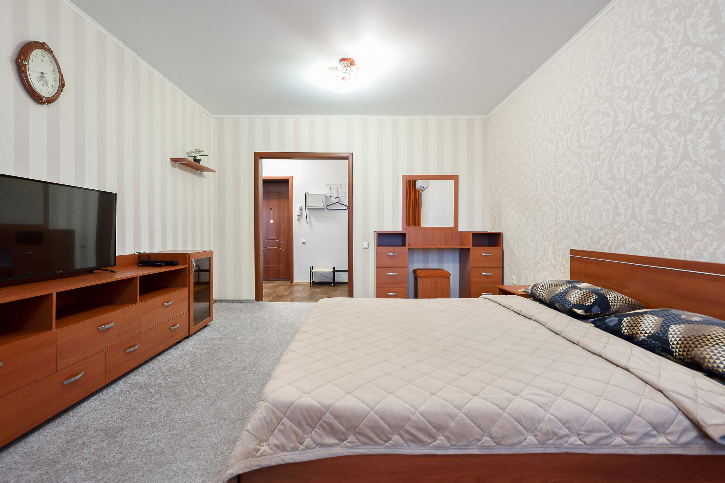 Квартира для суточной аренды. Интерьерный фотограф. Фото- видеосъемка недвижимости Санкт-Петербург