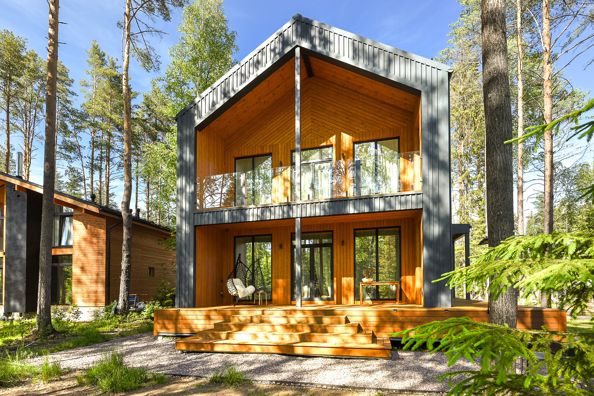 Дом на продажу в элитном поселке в Ленинградской области. Интерьерный фотограф. Фото- видеосъемка недвижимости Санкт-Петербург