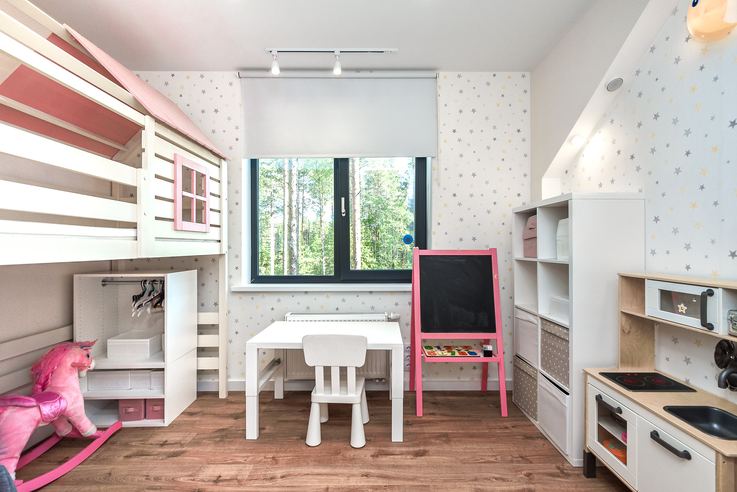 Дом на продажу в элитном поселке в Ленинградской области. Интерьерный фотограф. Фото- видеосъемка недвижимости Санкт-Петербург