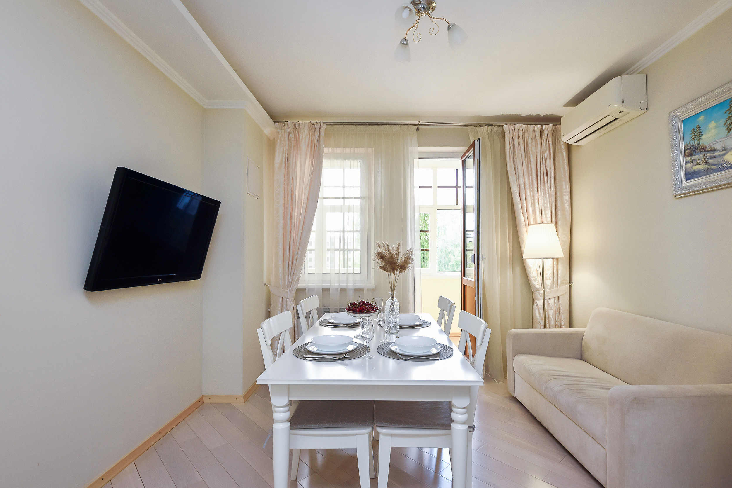 Дом на Булаке. Интерьерный фотограф. Фото- видеосъемка недвижимости Санкт-Петербург