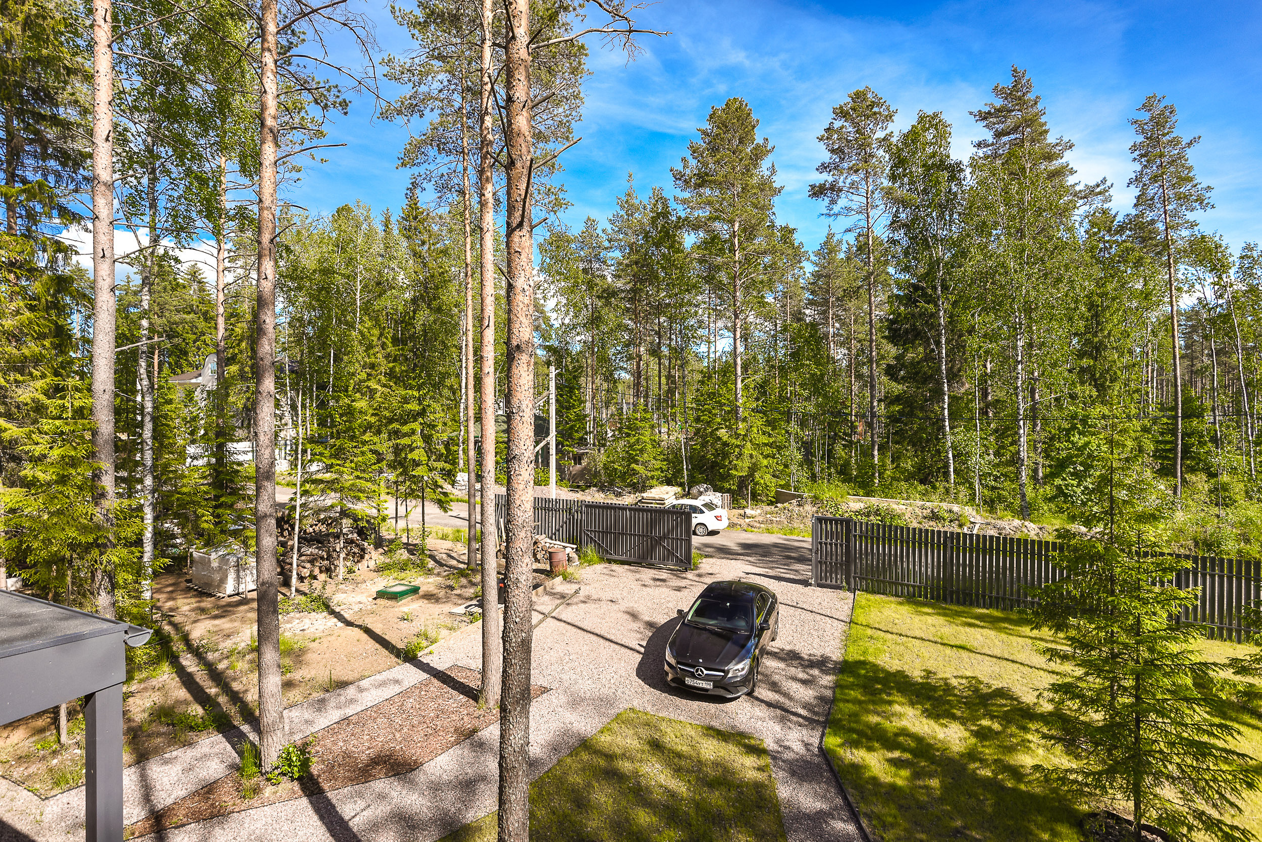 Дом на продажу в элитном поселке в Ленинградской области. Интерьерный фотограф. Фото- видеосъемка недвижимости Санкт-Петербург