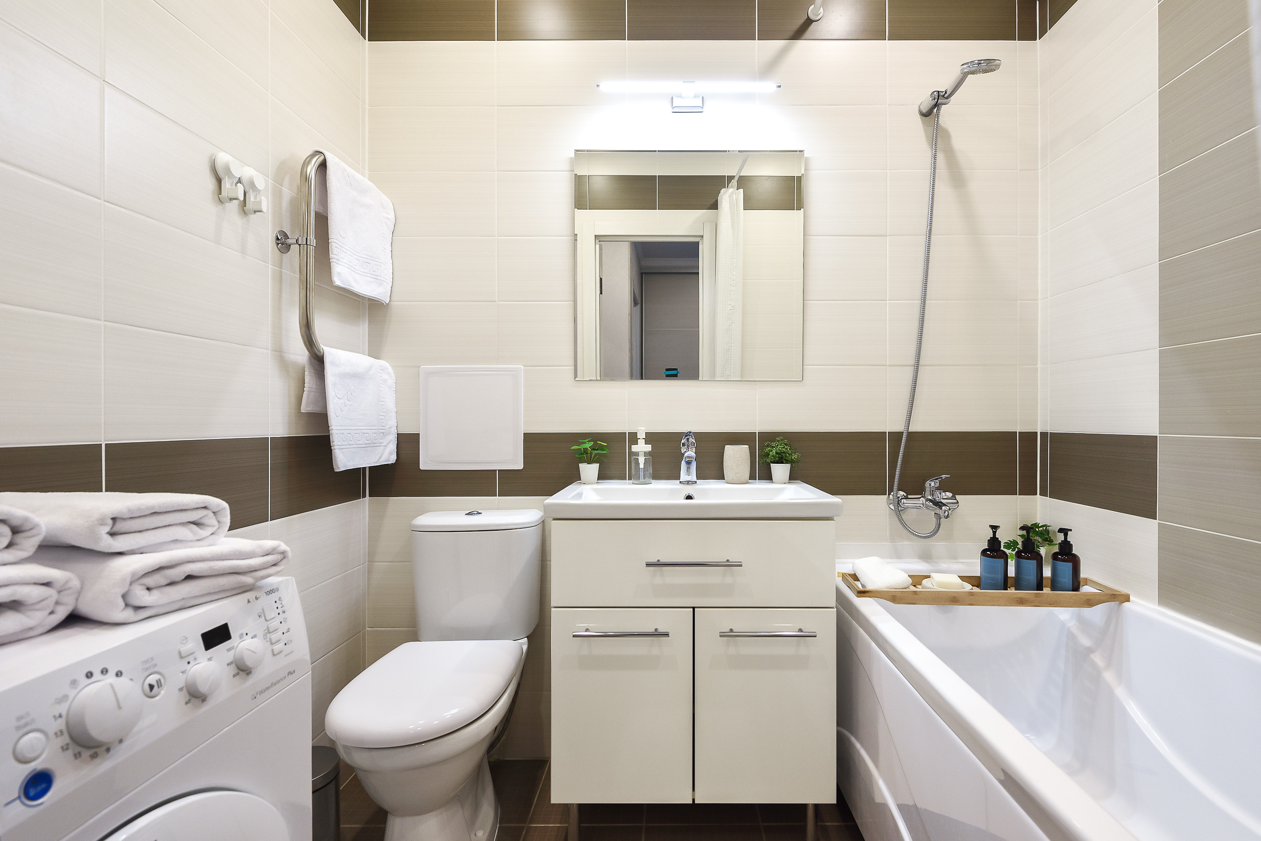 Типовая художественная съемка интерьера квартиры для суточной аренды. Интерьерный фотограф. Фото- видеосъемка недвижимости Санкт-Петербург