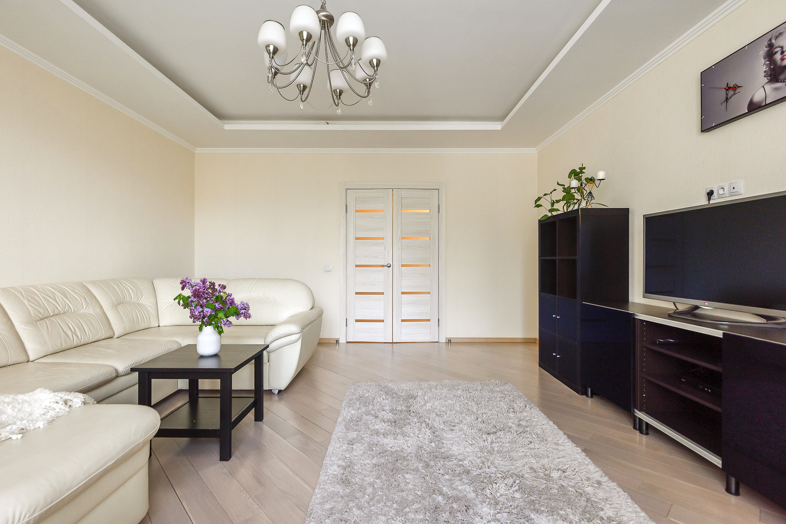 Дом на Булаке. Интерьерный фотограф. Фото- видеосъемка недвижимости Санкт-Петербург