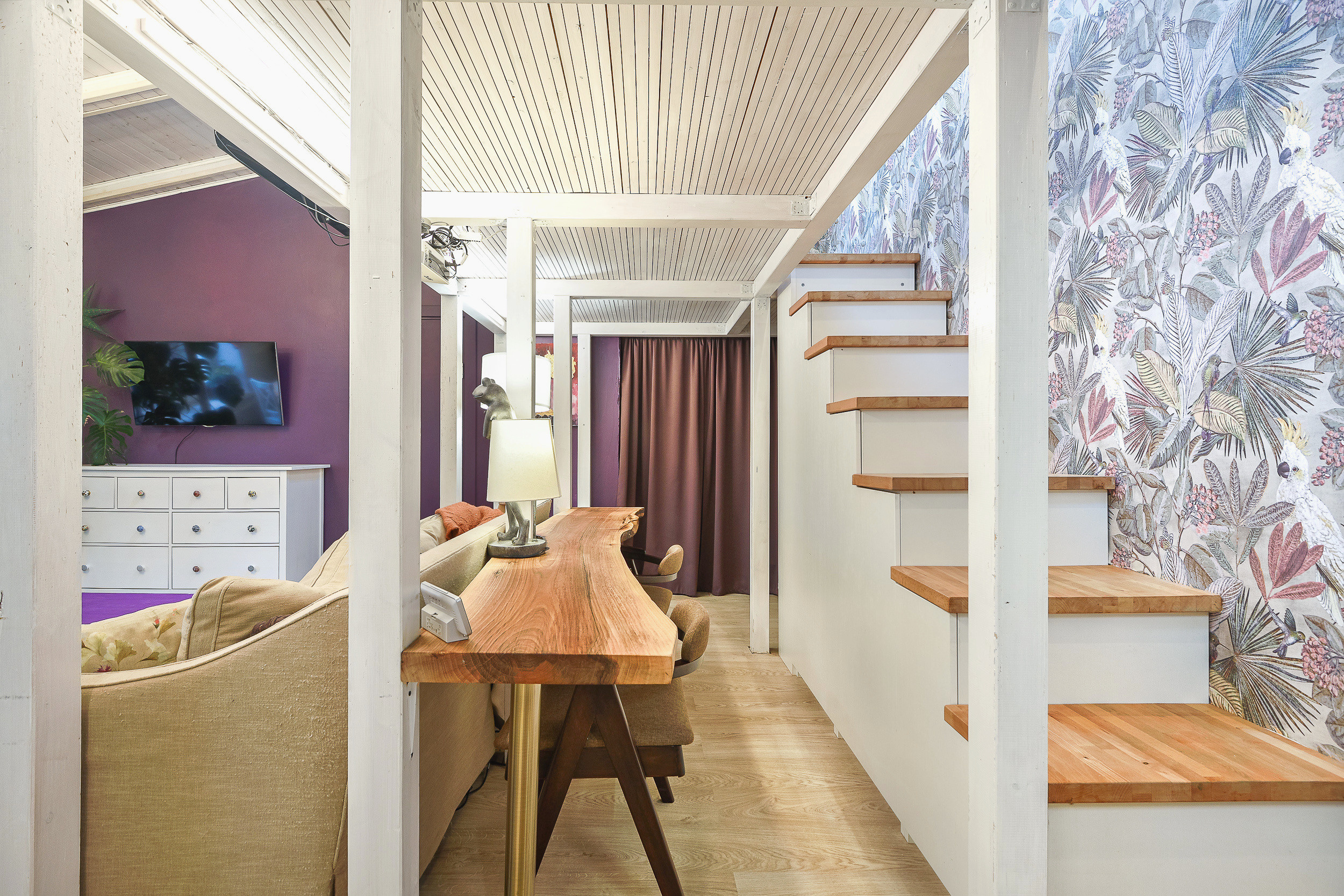 Дизайнерская квартира в Стрельне. Интерьерный фотограф. Фото- видеосъемка недвижимости Санкт-Петербург