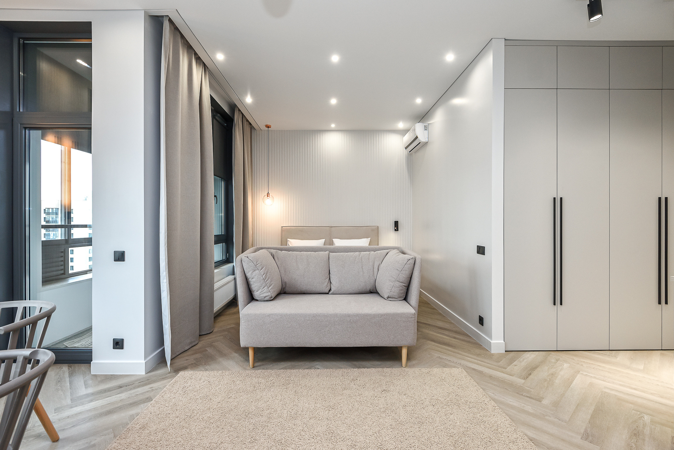 Квартира для суточной аренды. Интерьерный фотограф. Фото- видеосъемка недвижимости Санкт-Петербург