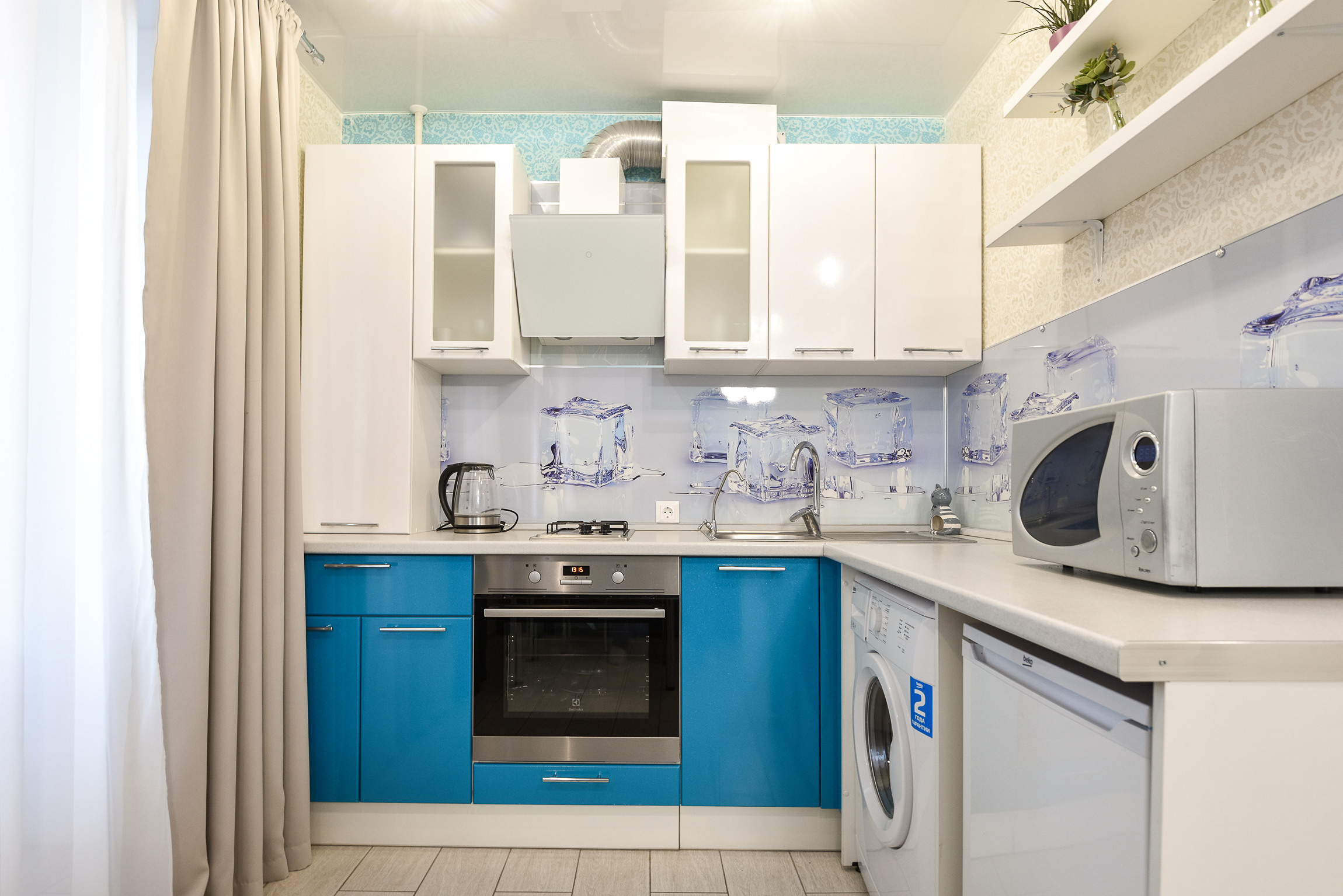 Типовая художественная съемка интерьера квартиры для суточной аренды. Интерьерный фотограф. Фото- видеосъемка недвижимости Санкт-Петербург