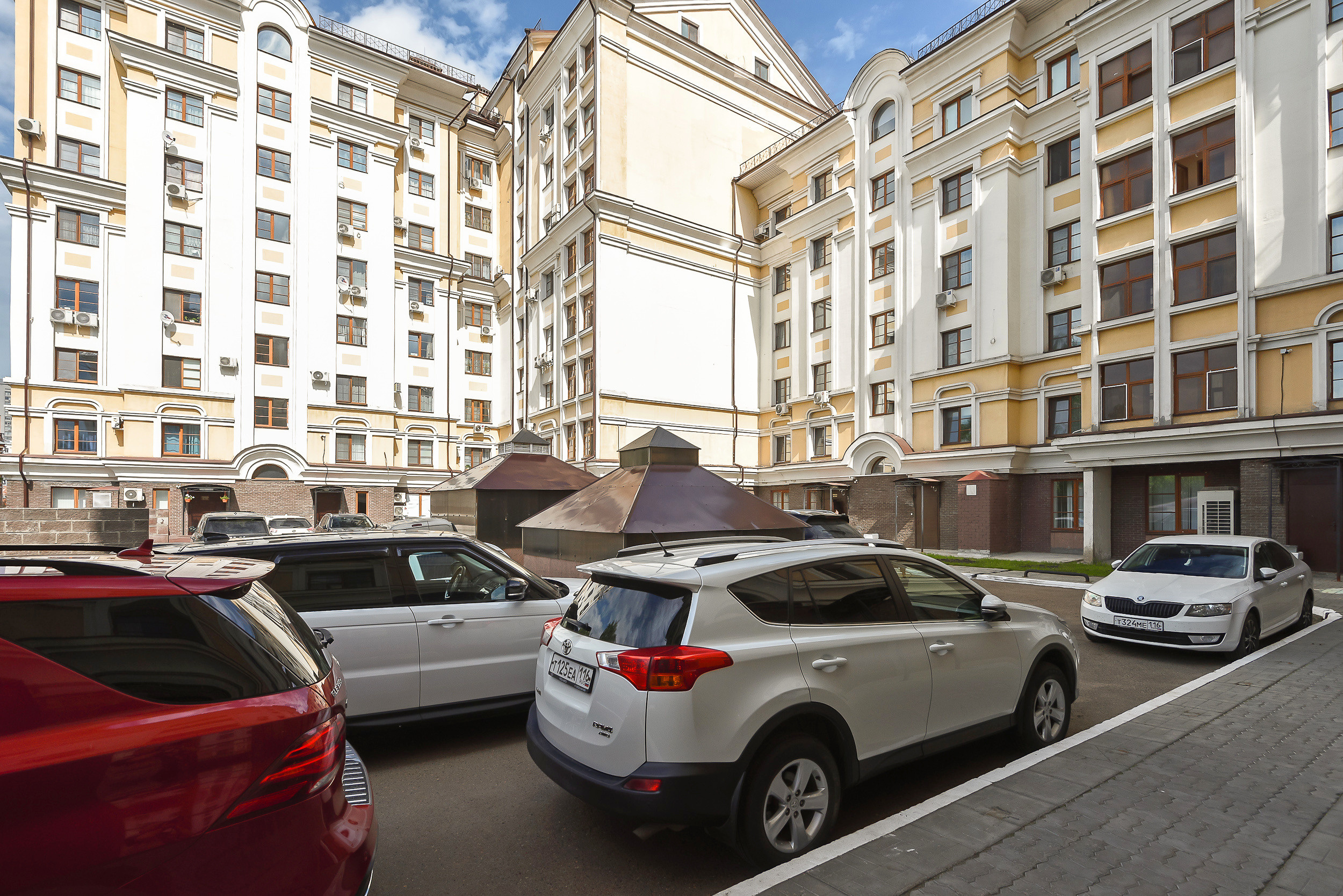 Дом на Булаке. Интерьерный фотограф. Фото- видеосъемка недвижимости Санкт-Петербург