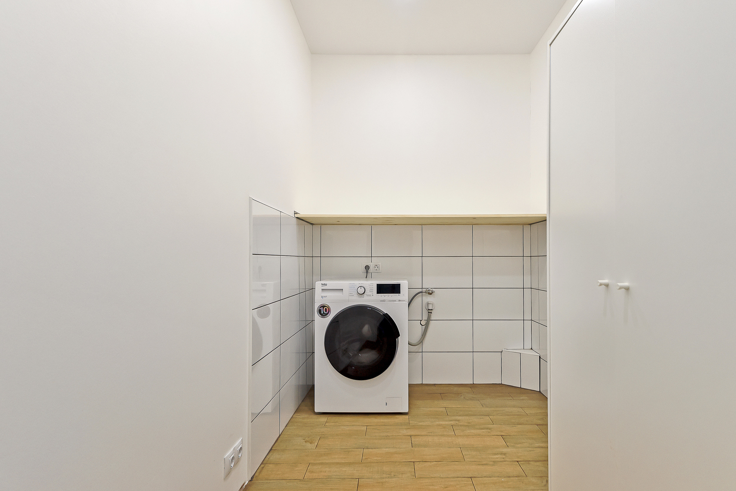 Дом на продажу в элитном поселке в Ленинградской области. Интерьерный фотограф. Фото- видеосъемка недвижимости Санкт-Петербург