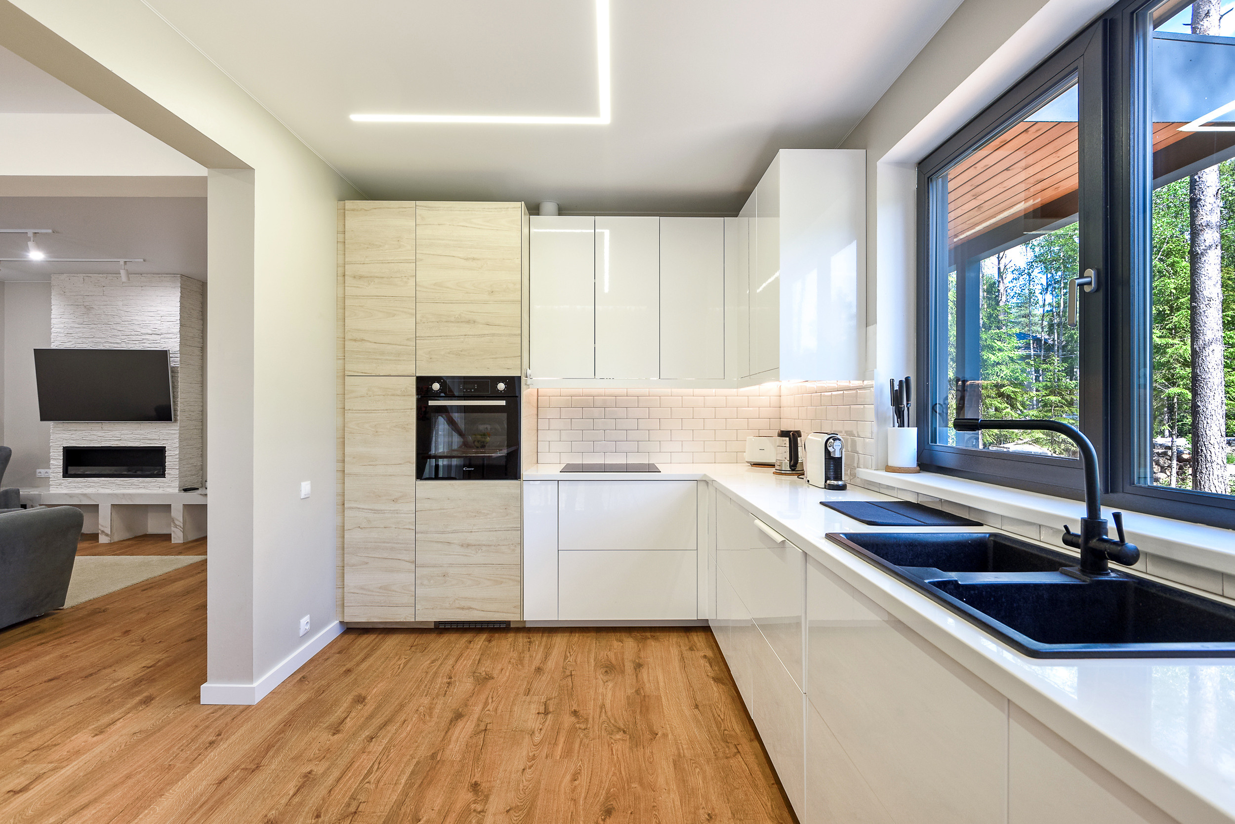 Дом на продажу в элитном поселке в Ленинградской области. Интерьерный фотограф. Фото- видеосъемка недвижимости Санкт-Петербург