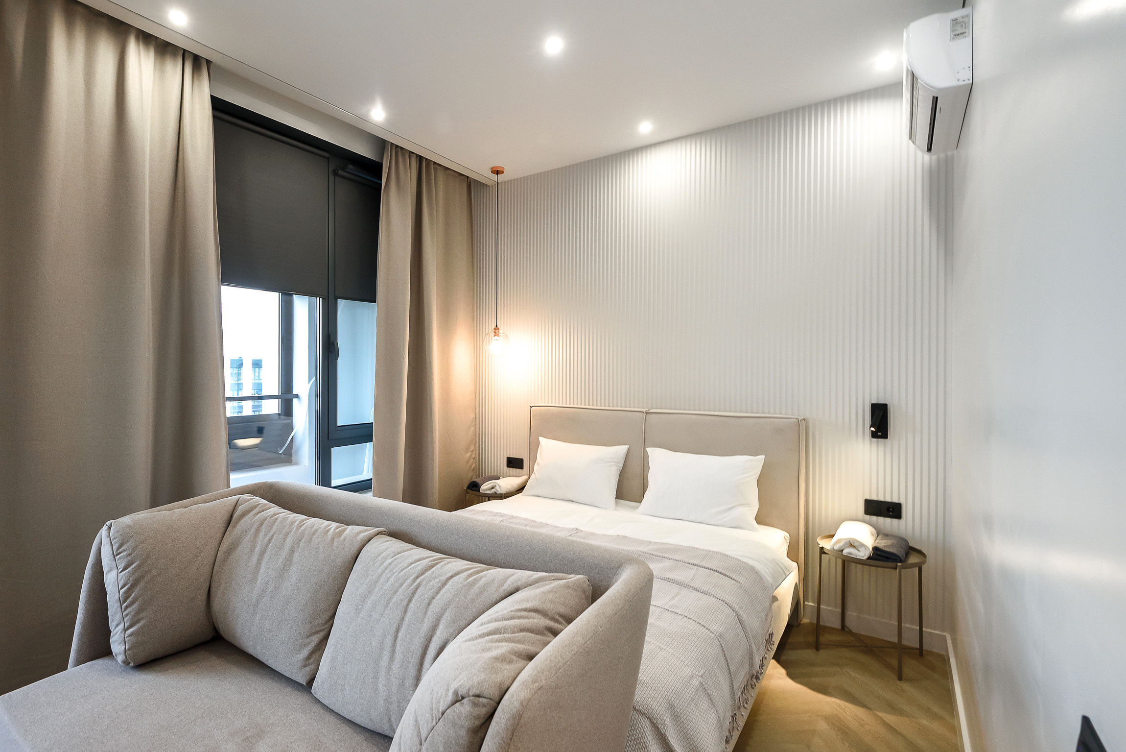 Квартира для суточной аренды. Интерьерный фотограф. Фото- видеосъемка недвижимости Санкт-Петербург