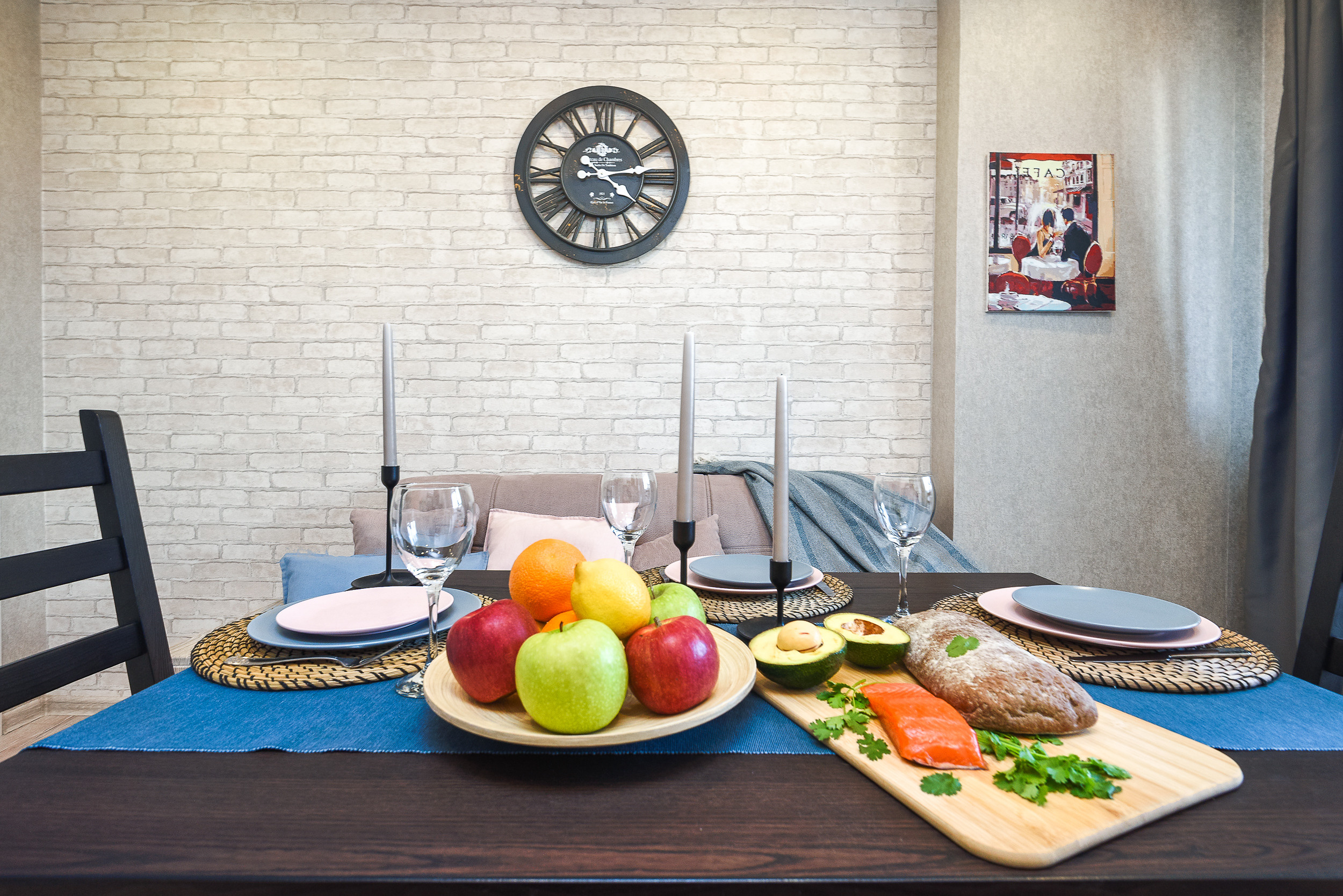 Типовая художественная съемка интерьера квартиры для суточной аренды. Интерьерный фотограф. Фото- видеосъемка недвижимости Санкт-Петербург