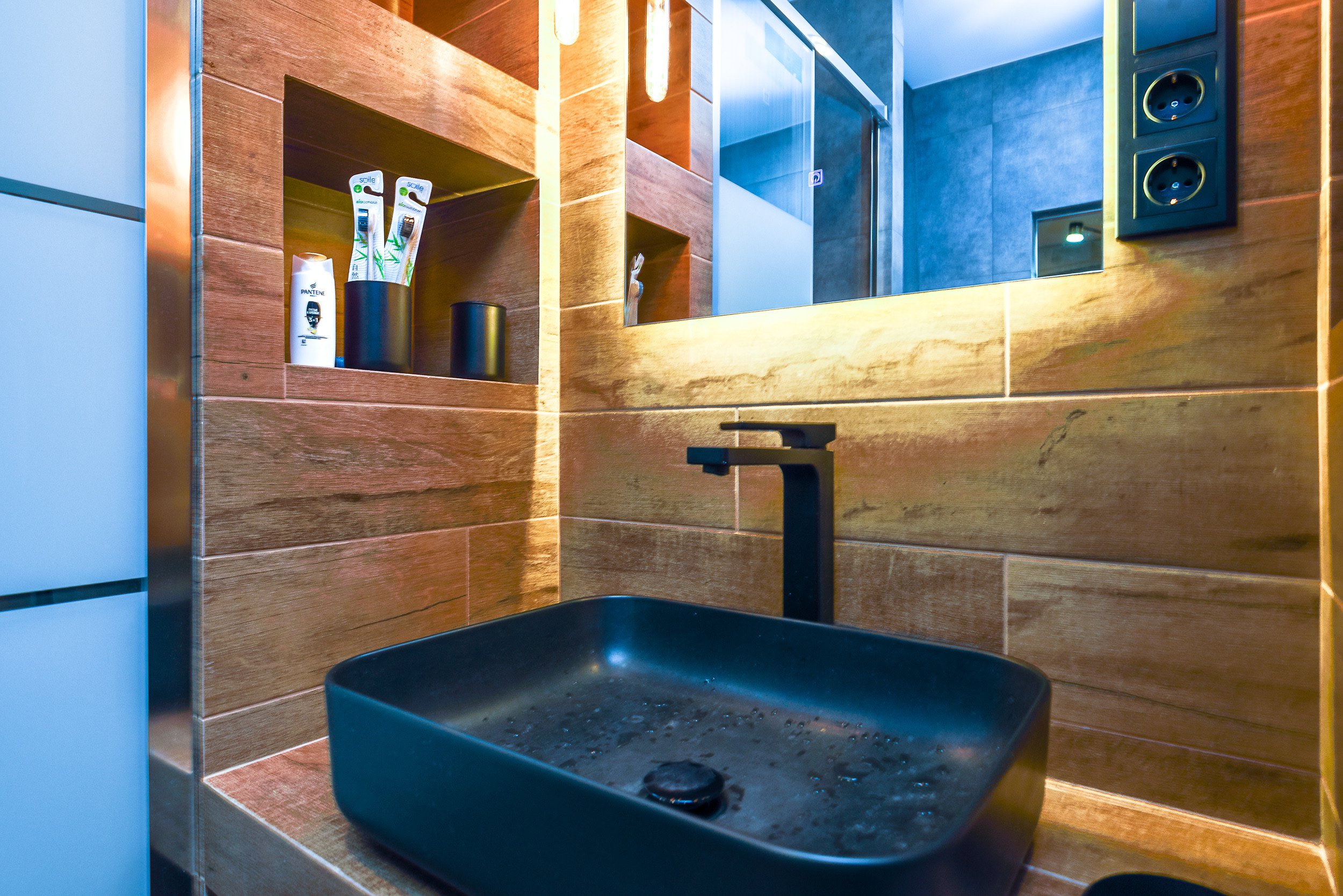 Квартира для суточной аренды. Интерьерный фотограф. Фото- видеосъемка недвижимости Санкт-Петербург