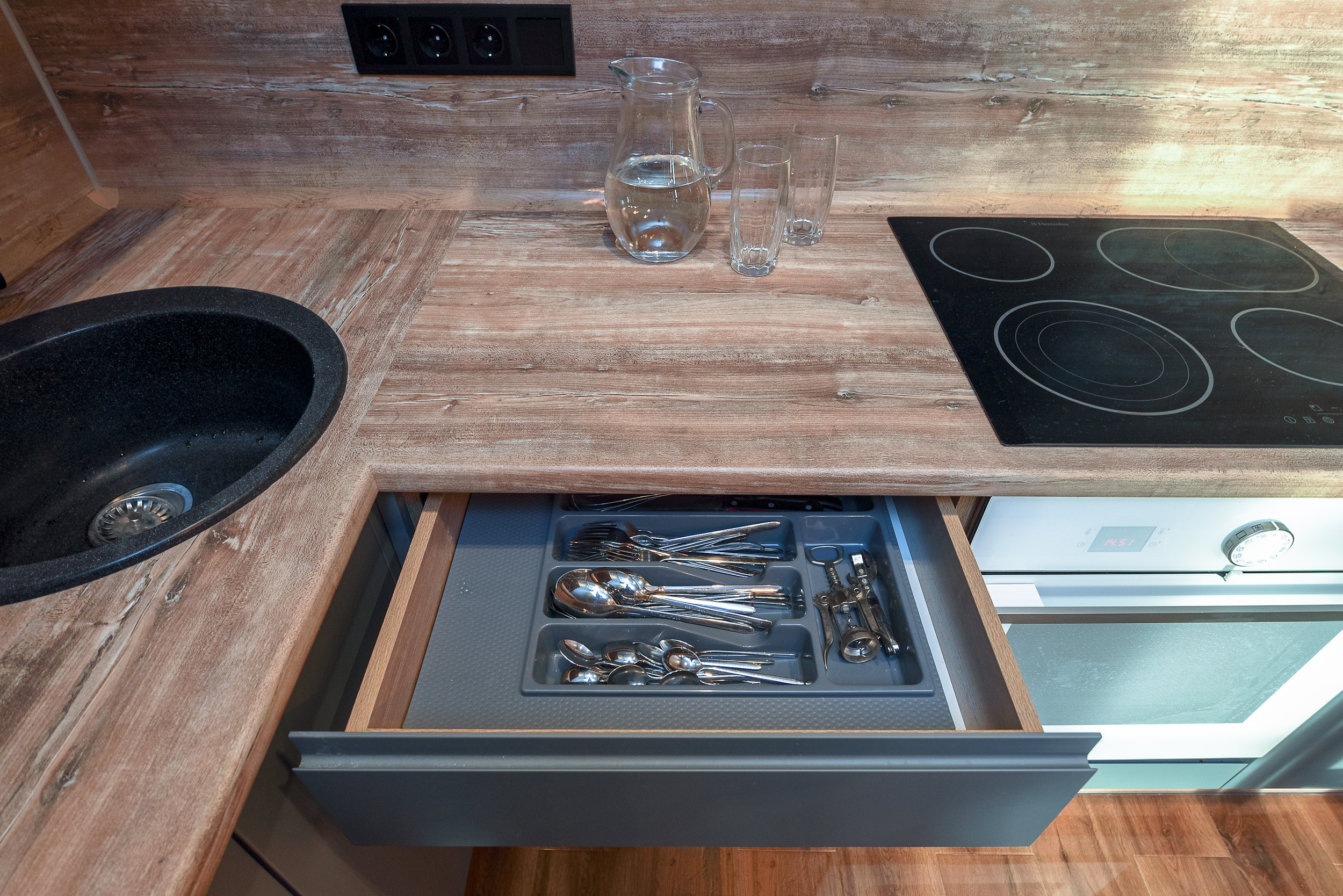 Квартира для суточной аренды. Интерьерный фотограф. Фото- видеосъемка недвижимости Санкт-Петербург