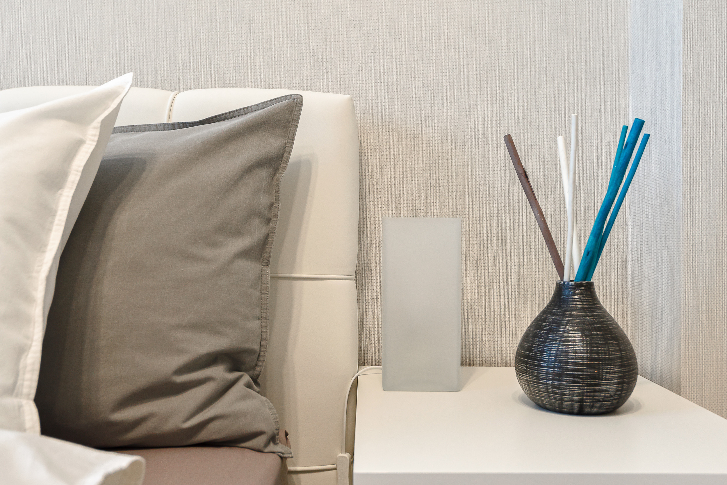 Типовая художественная съемка интерьера квартиры для суточной аренды. Интерьерный фотограф. Фото- видеосъемка недвижимости Санкт-Петербург