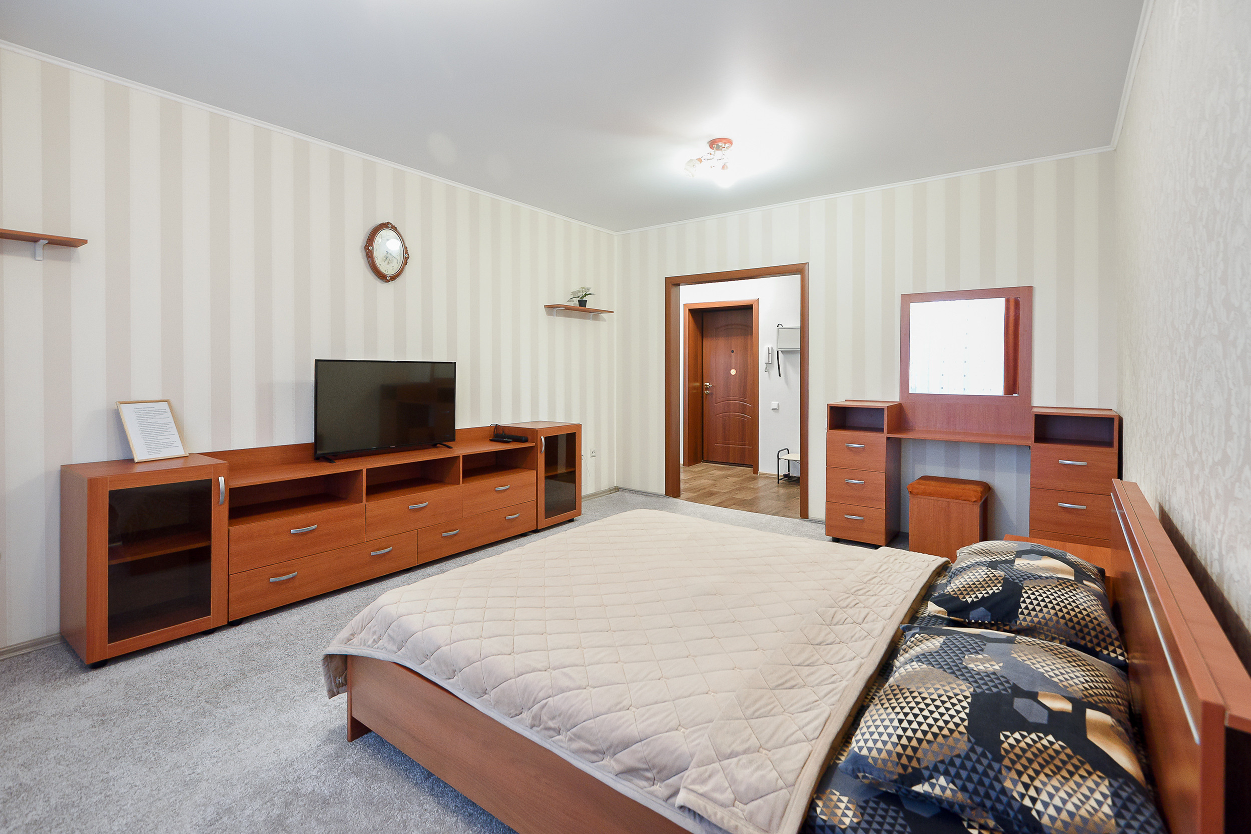 Квартира для суточной аренды. Интерьерный фотограф. Фото- видеосъемка недвижимости Санкт-Петербург