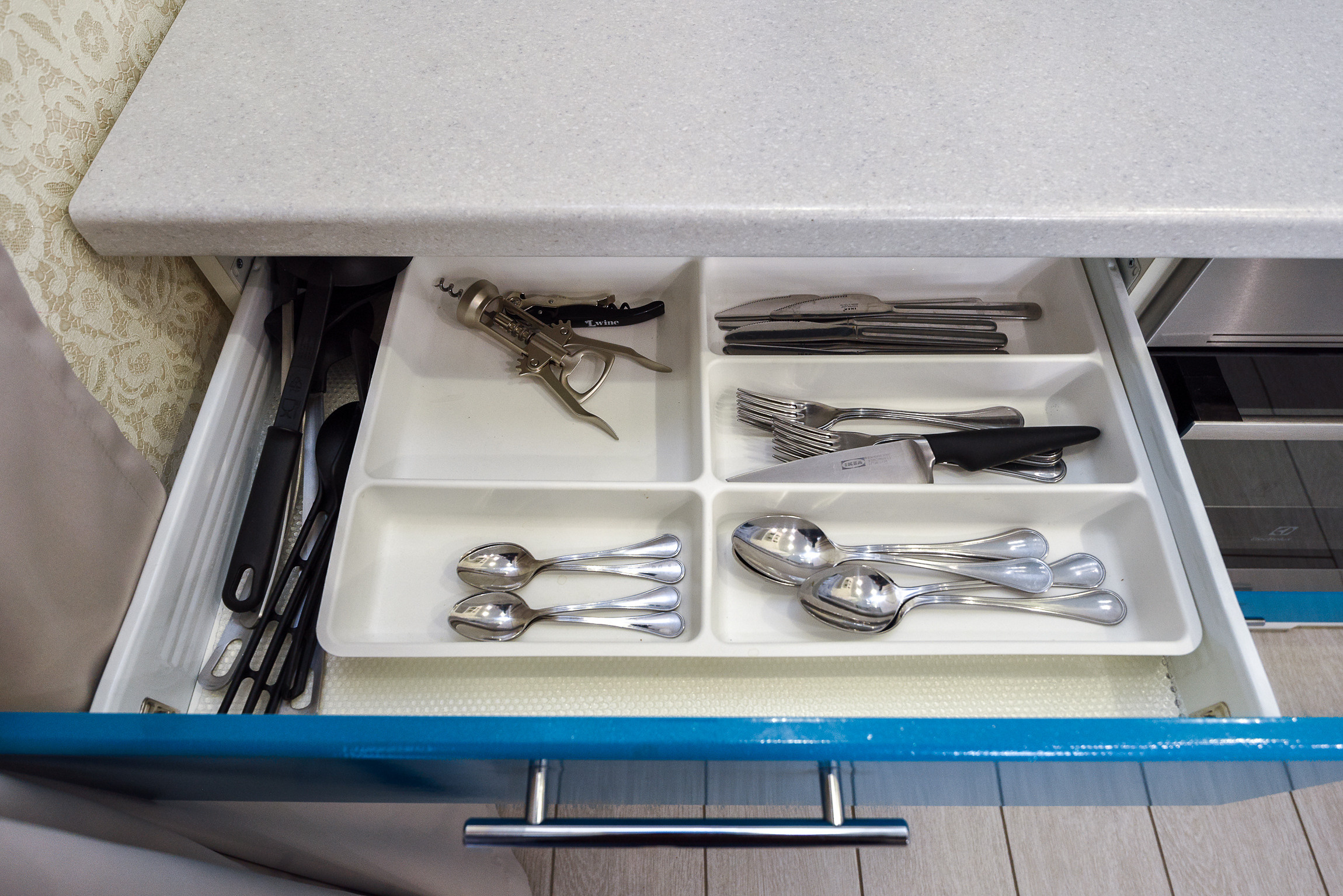 Типовая художественная съемка интерьера квартиры для суточной аренды. Интерьерный фотограф. Фото- видеосъемка недвижимости Санкт-Петербург