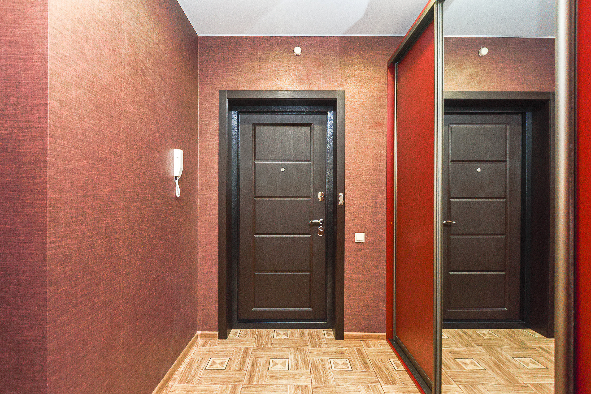 Типовая агентская съемка квартиры на продажу с фото прилегающей территории. Интерьерный фотограф. Фото- видеосъемка недвижимости Санкт-Петербург