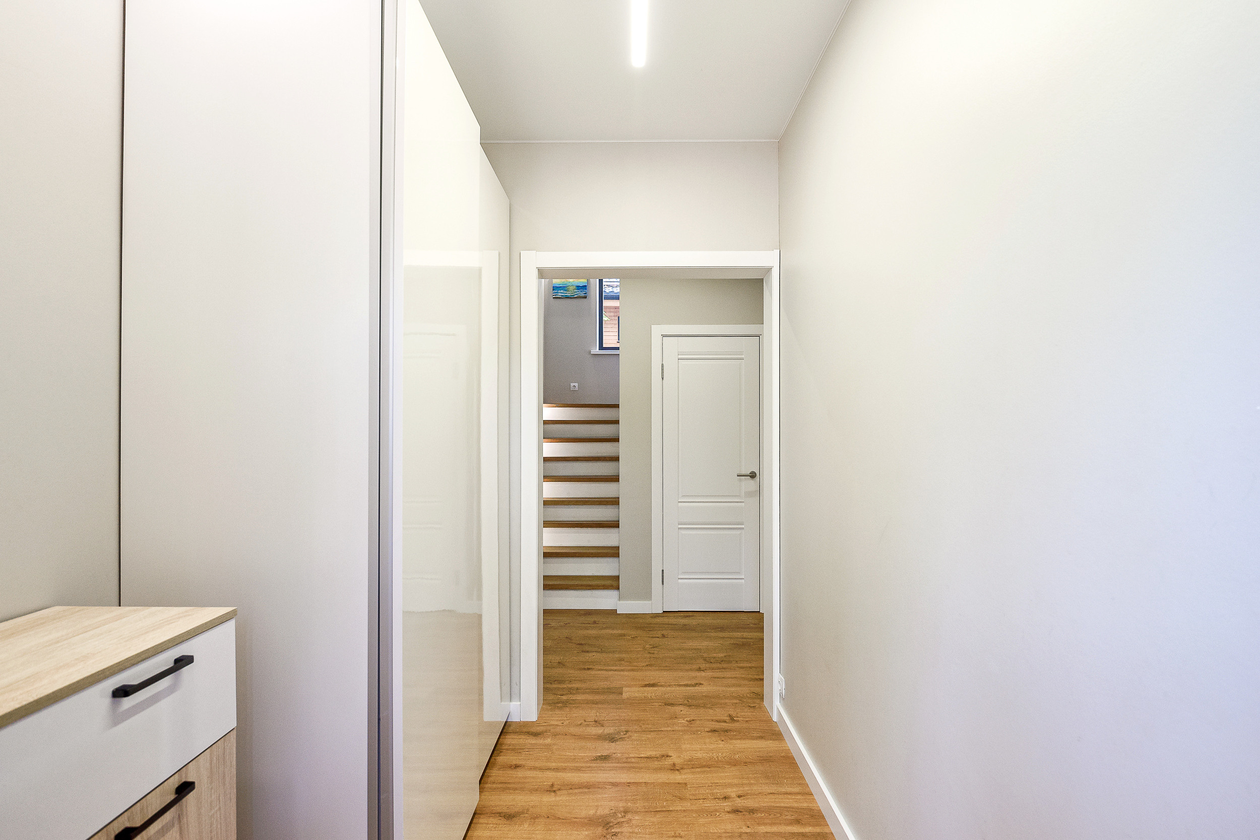 Дом на продажу в элитном поселке в Ленинградской области. Интерьерный фотограф. Фото- видеосъемка недвижимости Санкт-Петербург