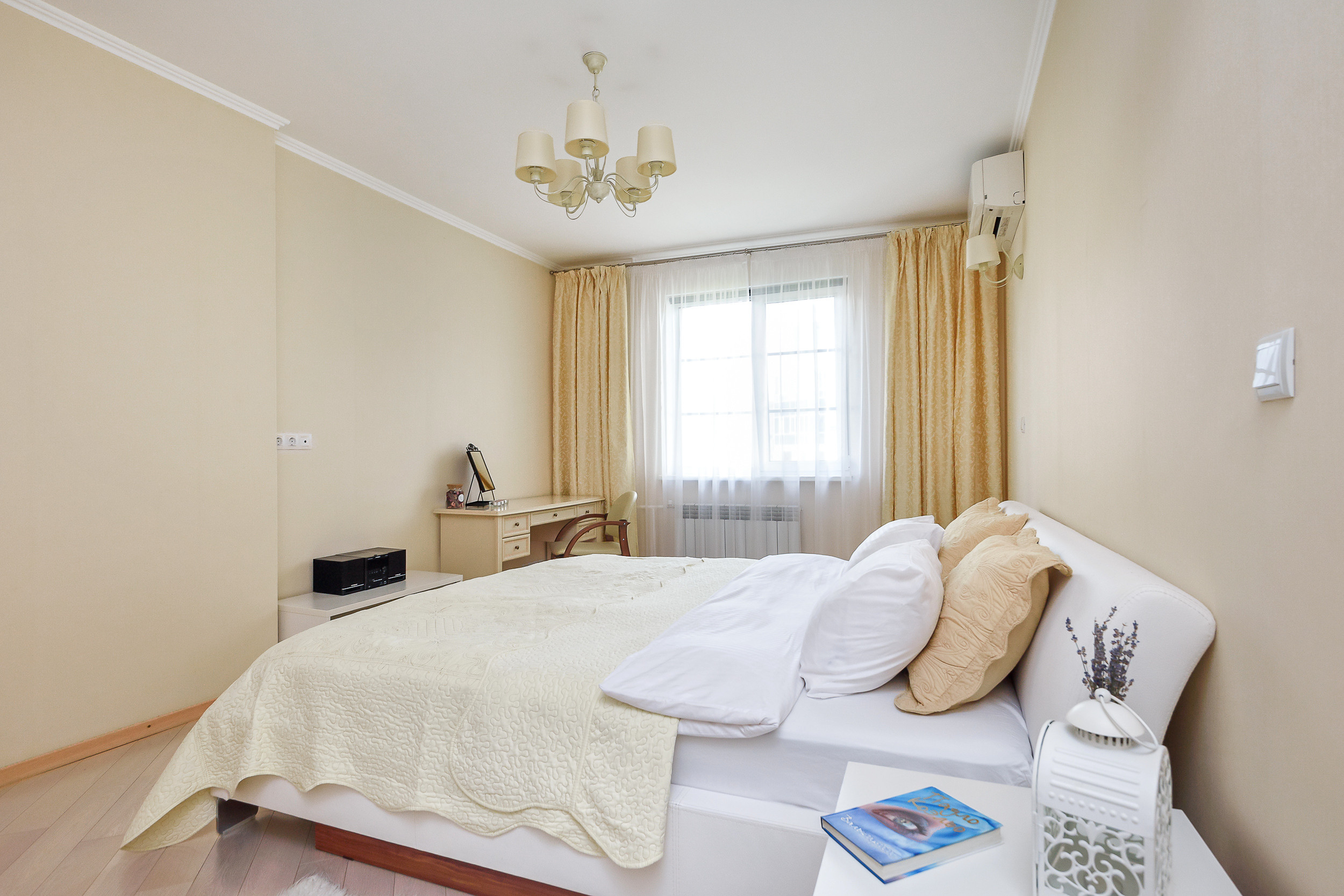 Дом на Булаке. Интерьерный фотограф. Фото- видеосъемка недвижимости Санкт-Петербург