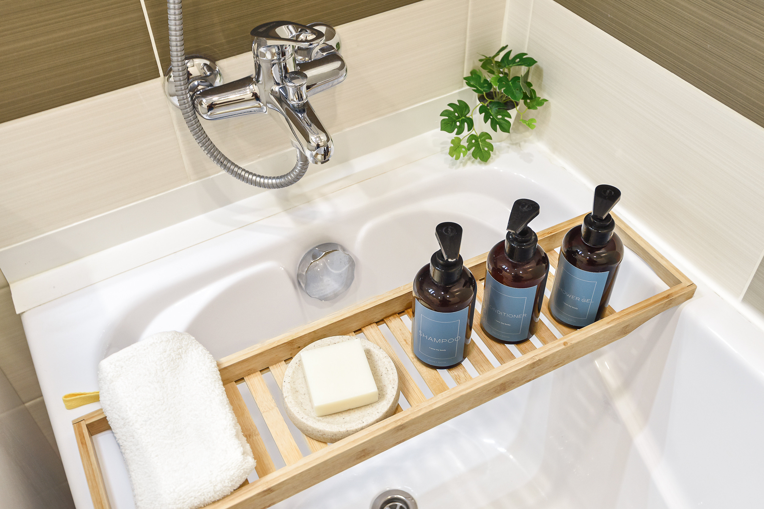 Типовая художественная съемка интерьера квартиры для суточной аренды. Интерьерный фотограф. Фото- видеосъемка недвижимости Санкт-Петербург