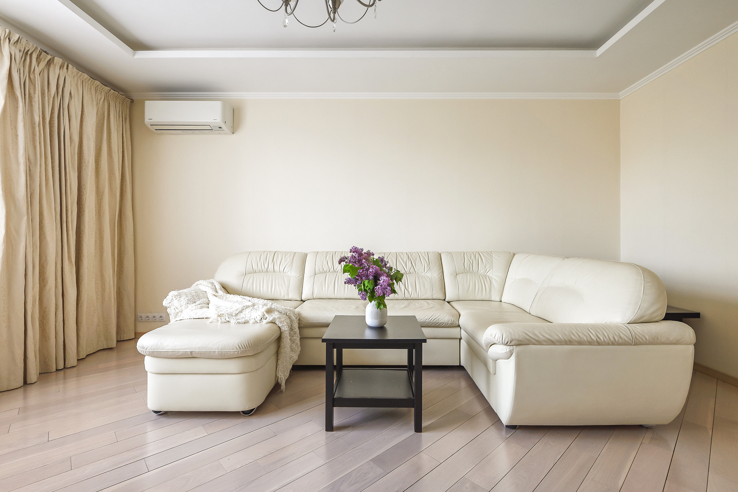 Дом на Булаке. Интерьерный фотограф. Фото- видеосъемка недвижимости Санкт-Петербург