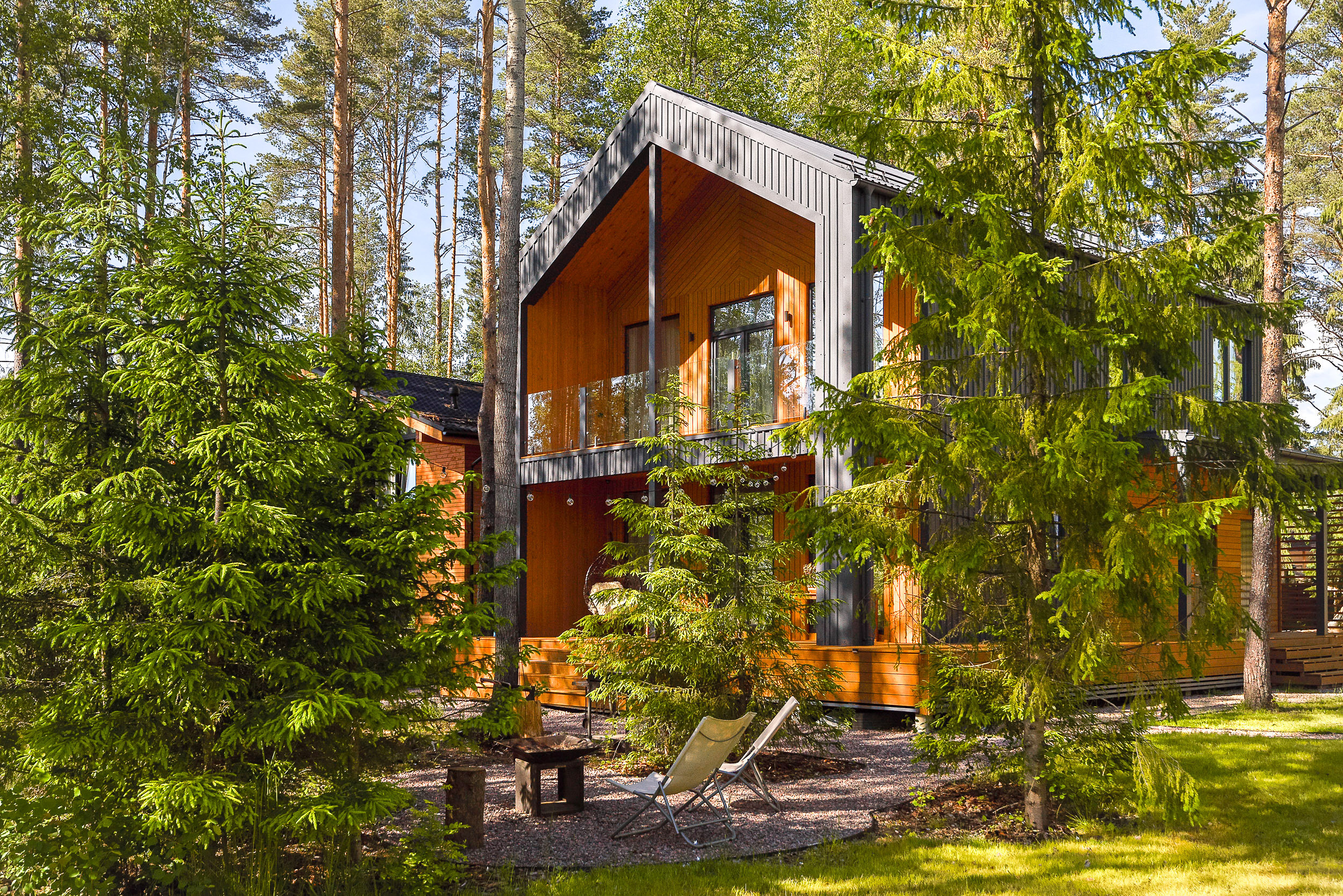 Дом на продажу в элитном поселке в Ленинградской области. Интерьерный фотограф. Фото- видеосъемка недвижимости Санкт-Петербург