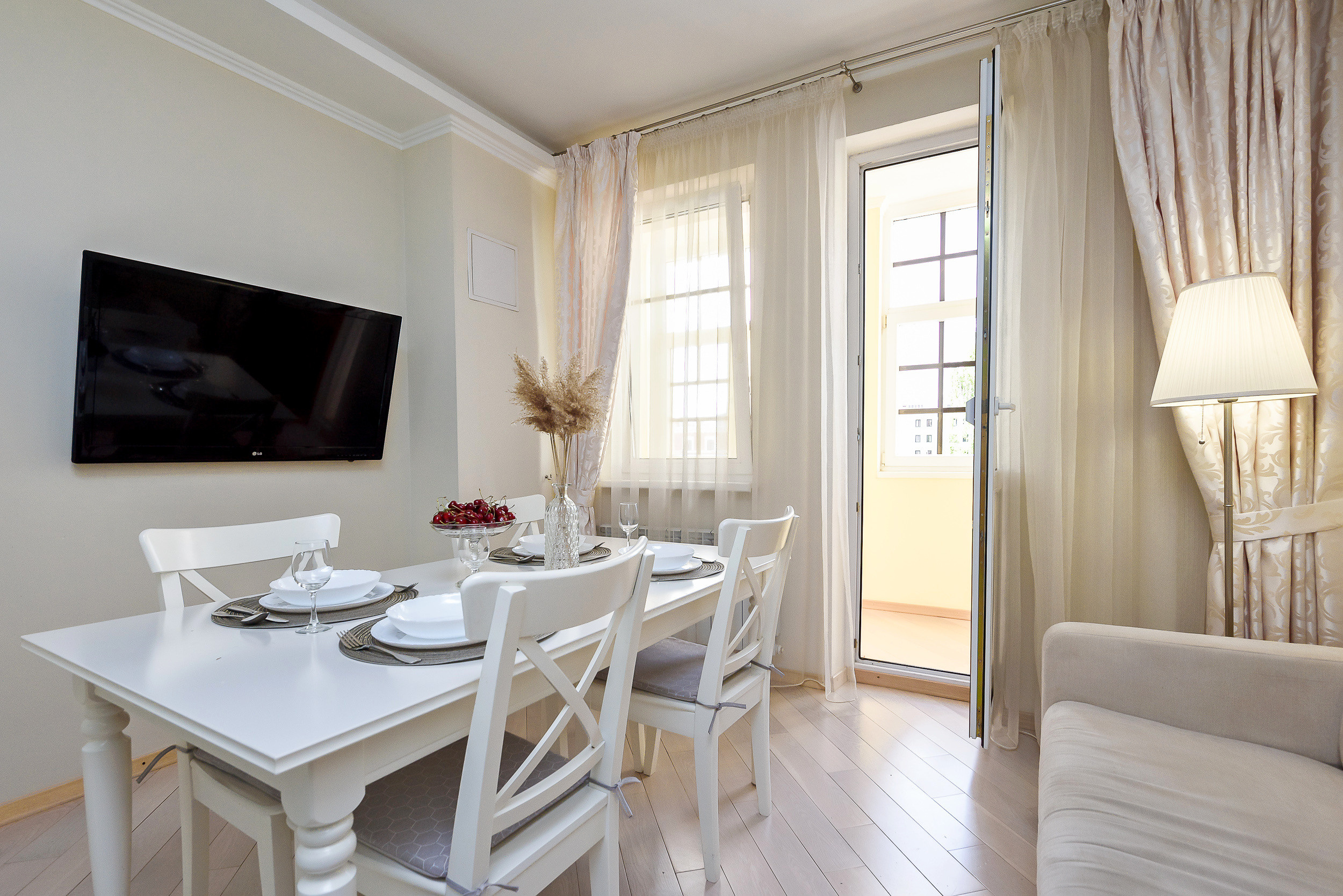 Дом на Булаке. Интерьерный фотограф. Фото- видеосъемка недвижимости Санкт-Петербург